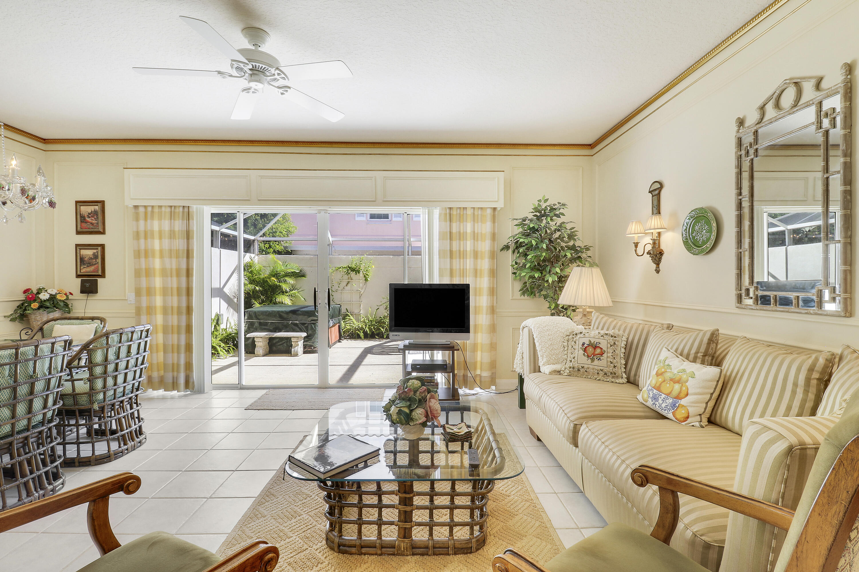 77 Laurel Oaks, Tequesta FL 33469