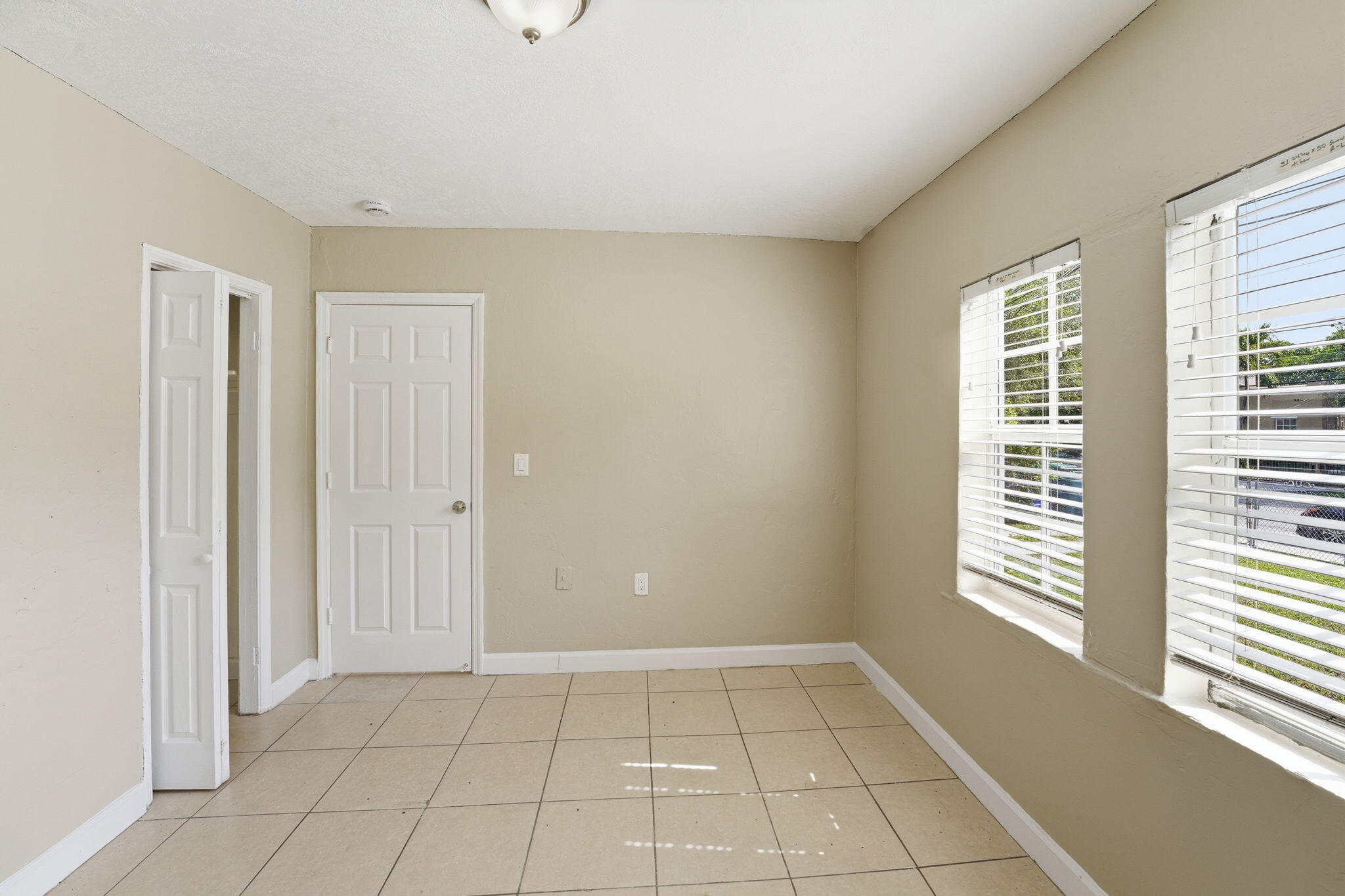 7604 NW 3rd, Miami FL 33150