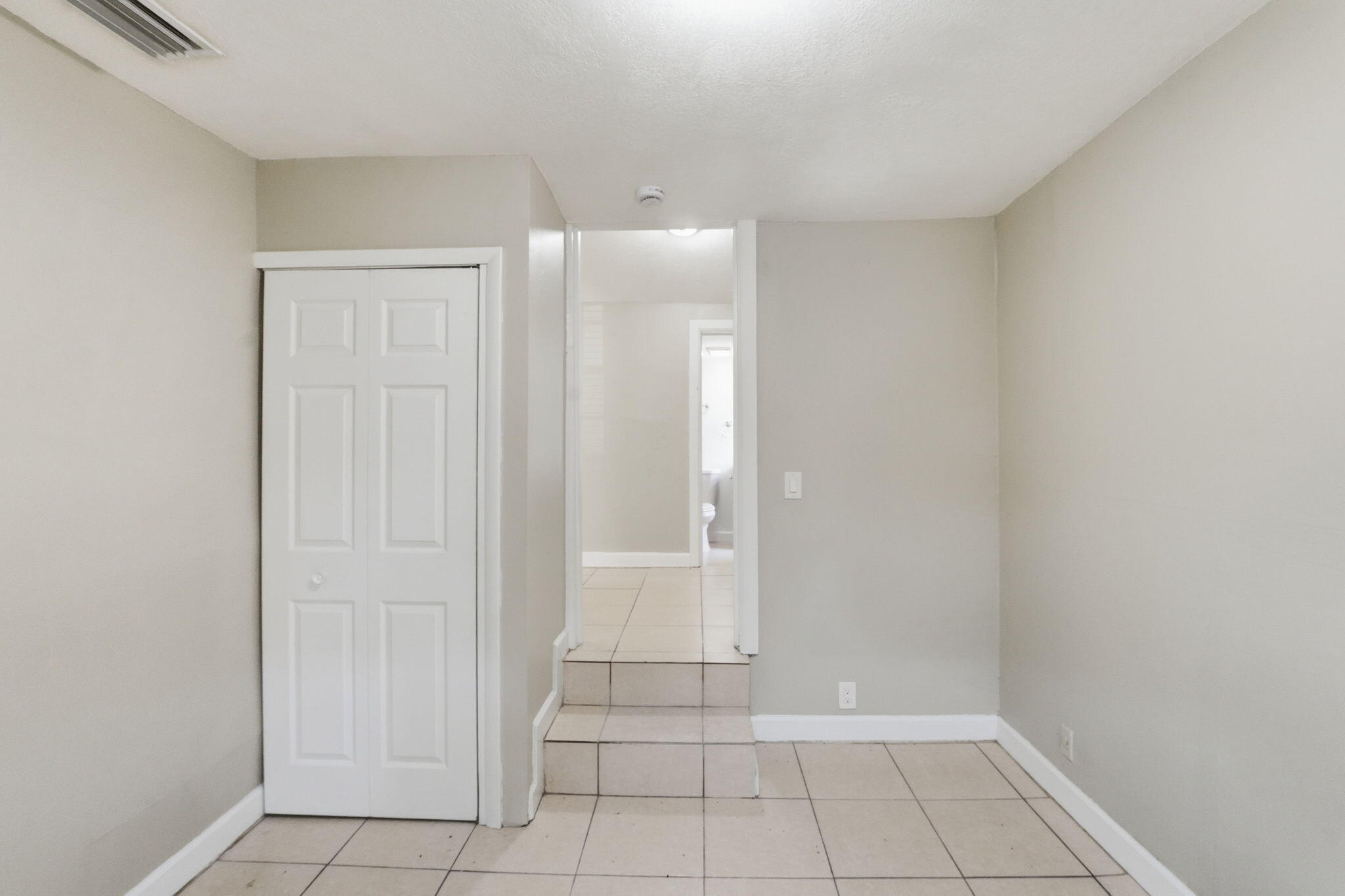 7604 NW 3rd, Miami FL 33150