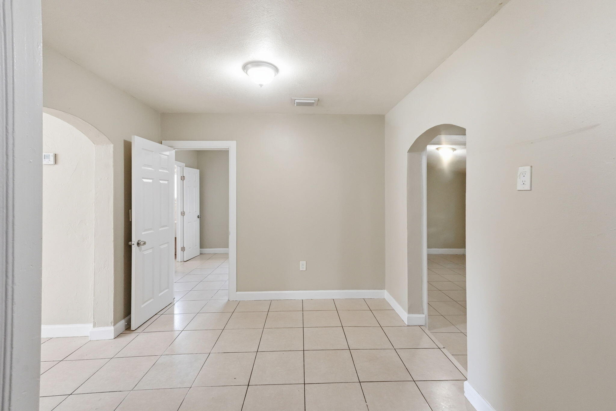 7604 NW 3rd, Miami FL 33150
