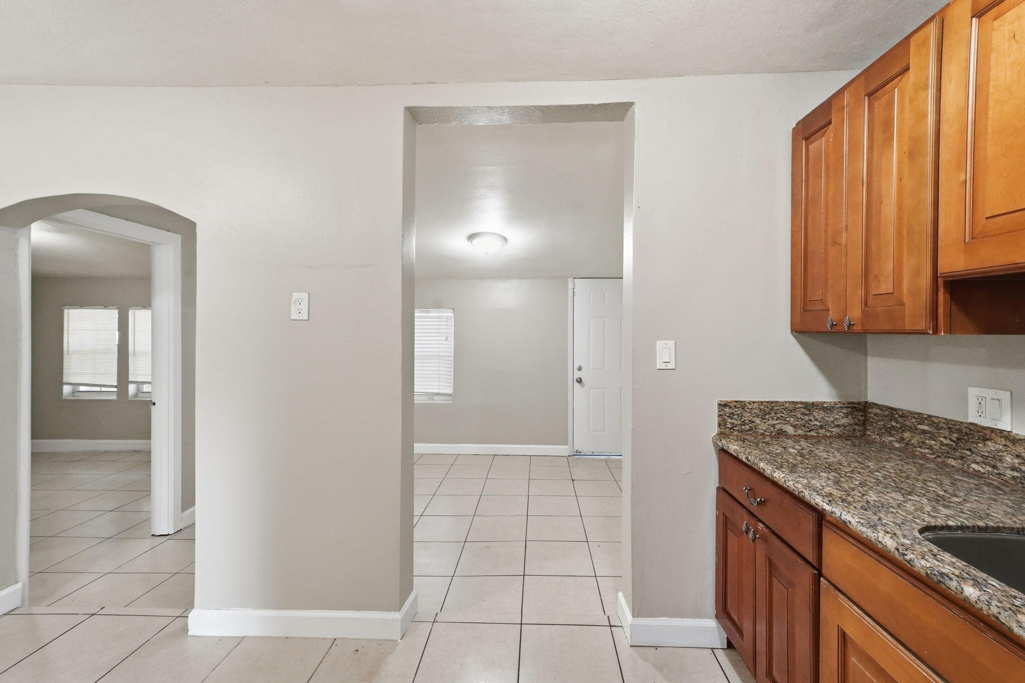 7604 NW 3rd, Miami FL 33150