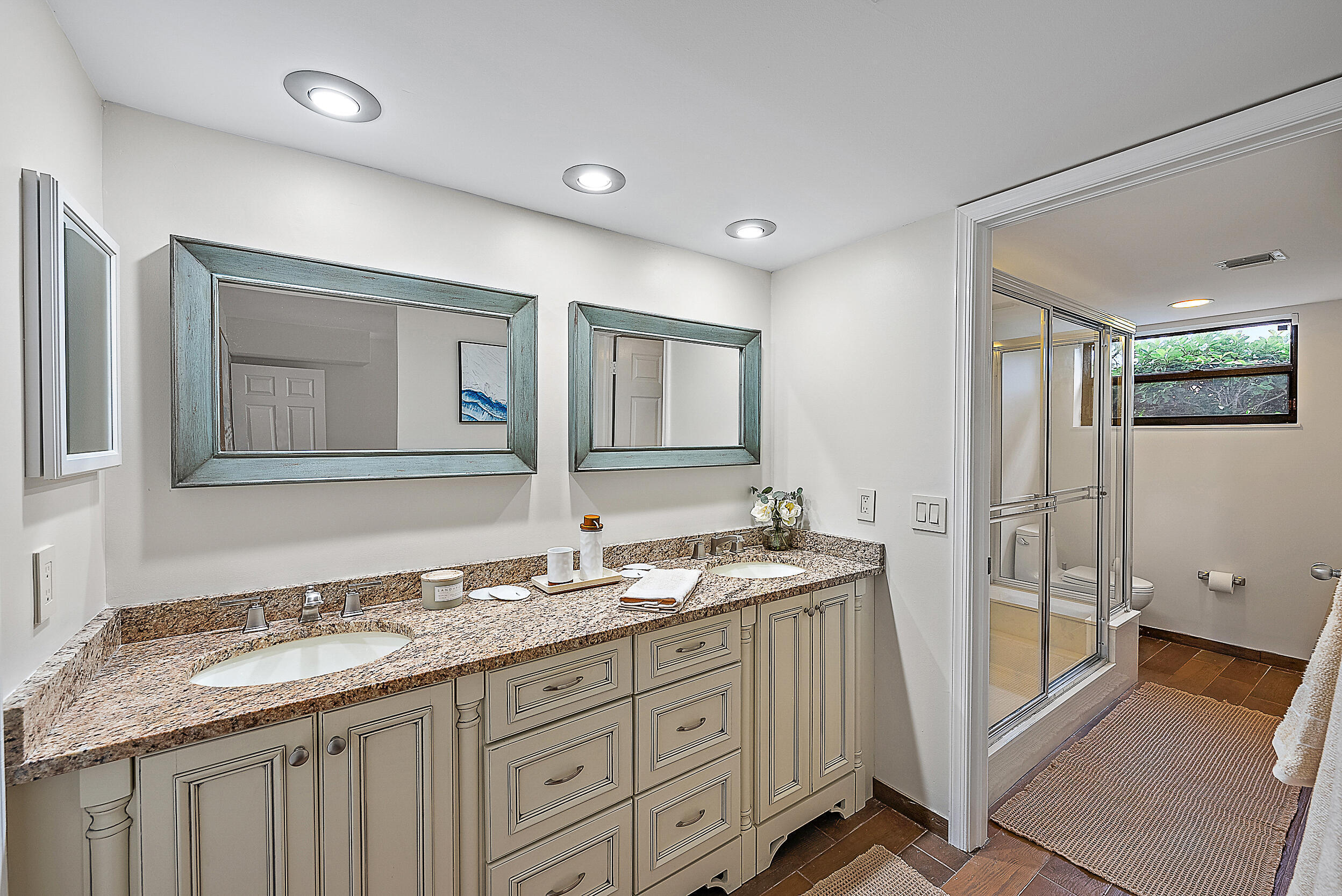 16695 Traders #118, Jupiter FL 33477