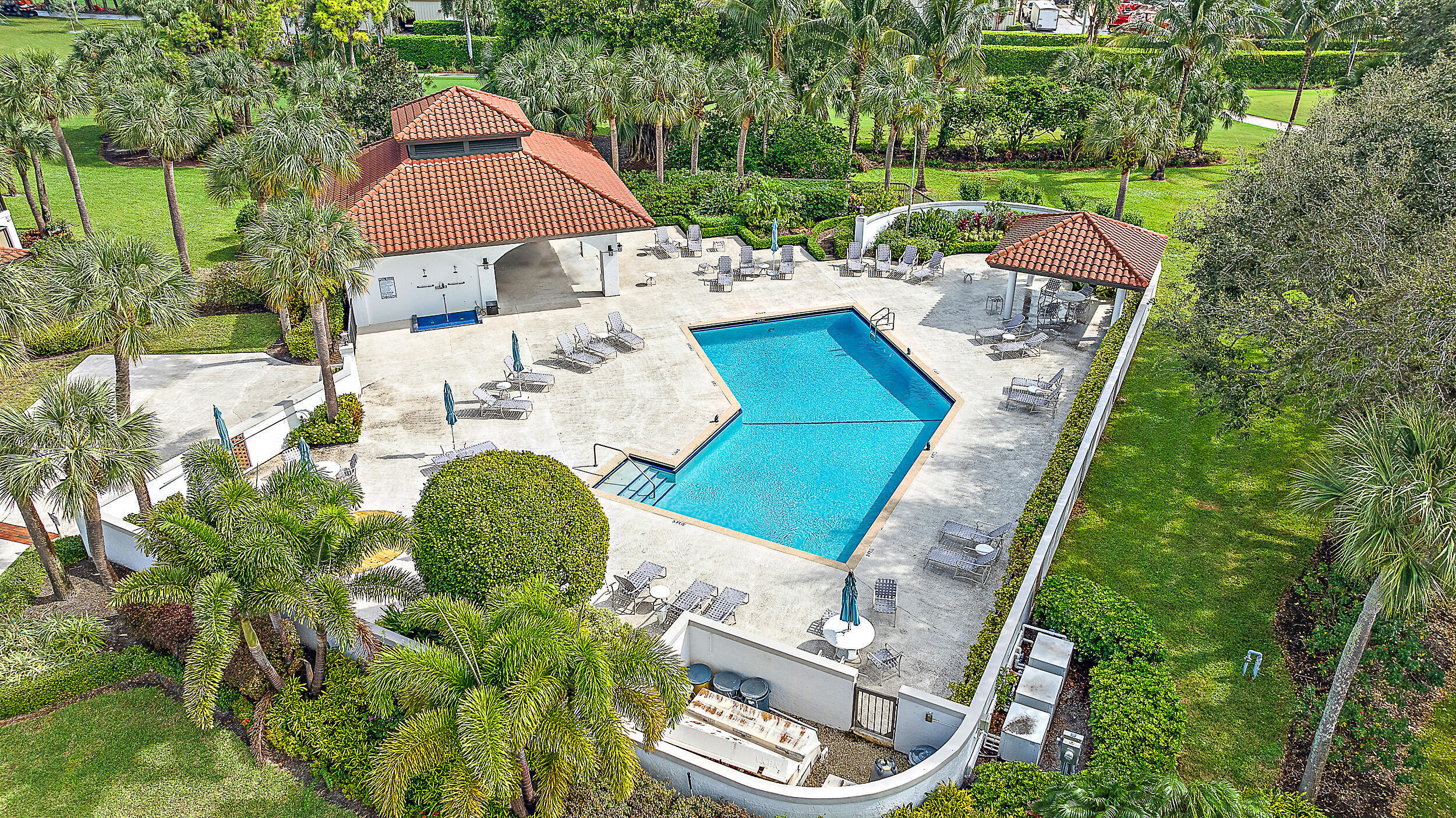 16695 Traders #118, Jupiter FL 33477