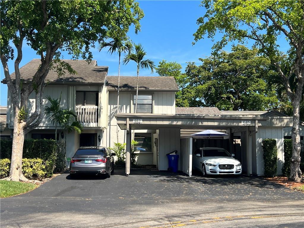 552 E Deer Creek Wildwood Ln, Deerfield Beach FL 33442
