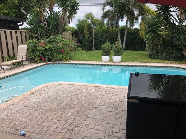 552 E Deer Creek Wildwood Ln, Deerfield Beach FL 33442