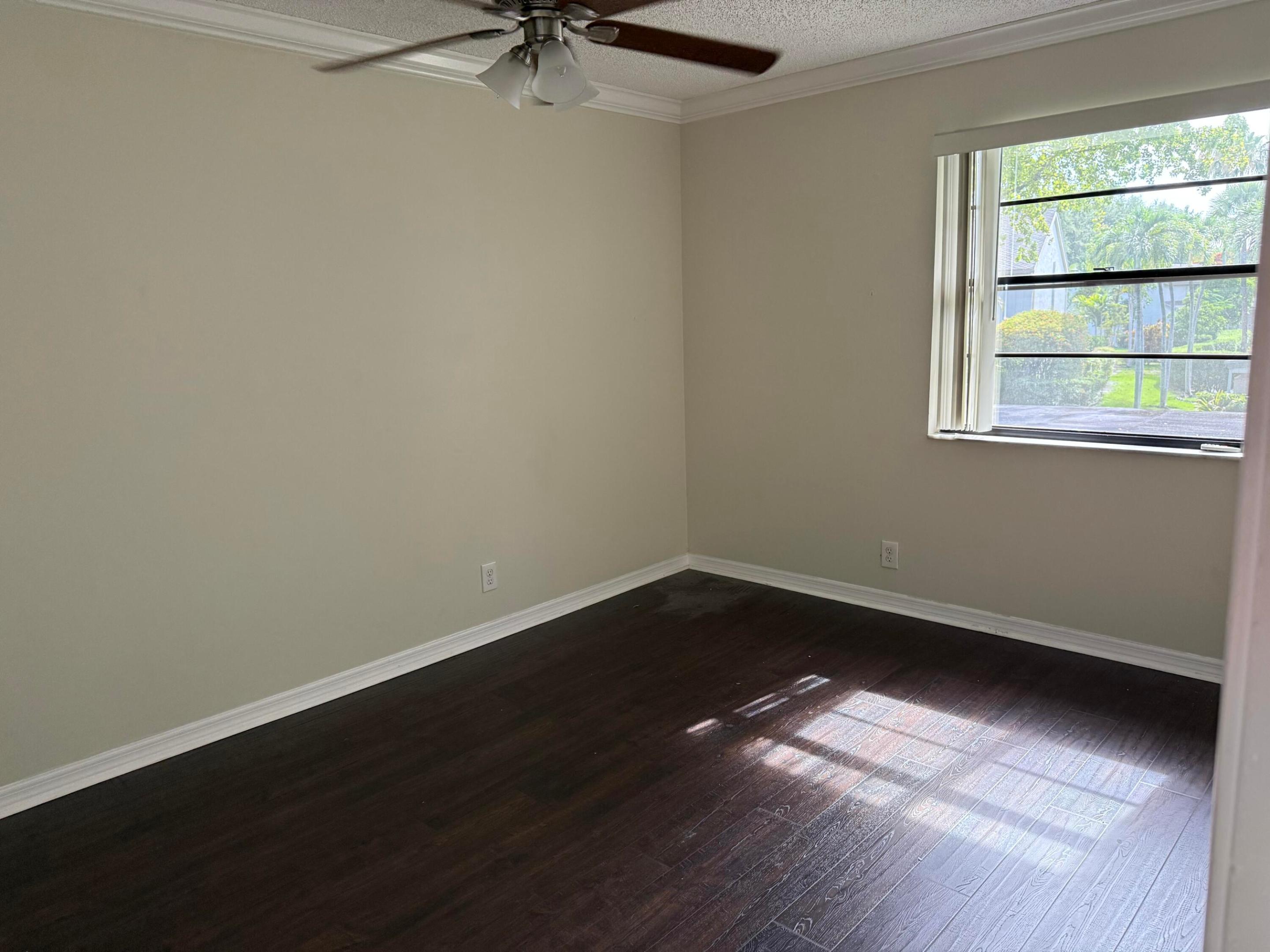 552 E Deer Creek Wildwood Ln, Deerfield Beach FL 33442