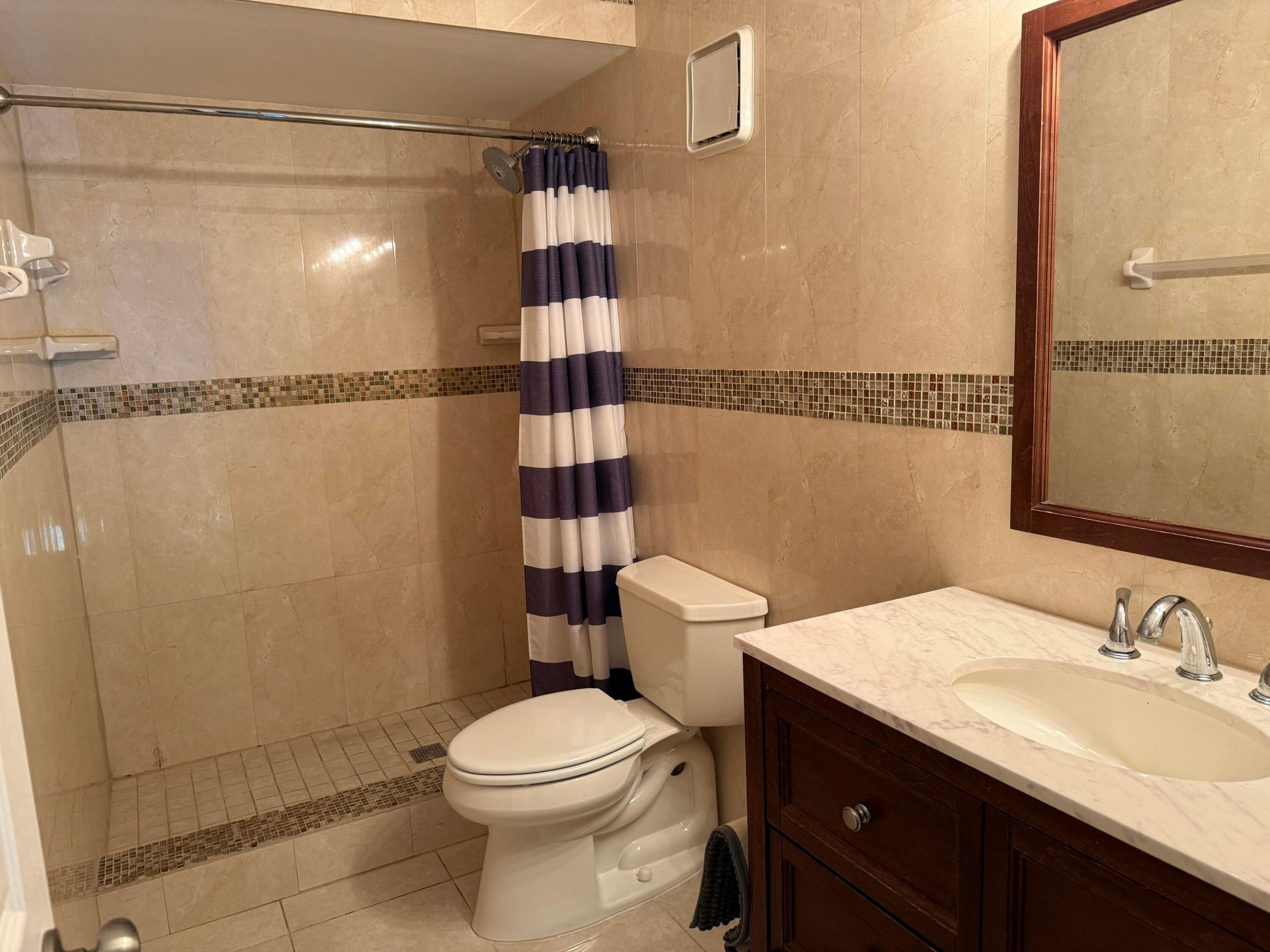 552 E Deer Creek Wildwood Ln, Deerfield Beach FL 33442