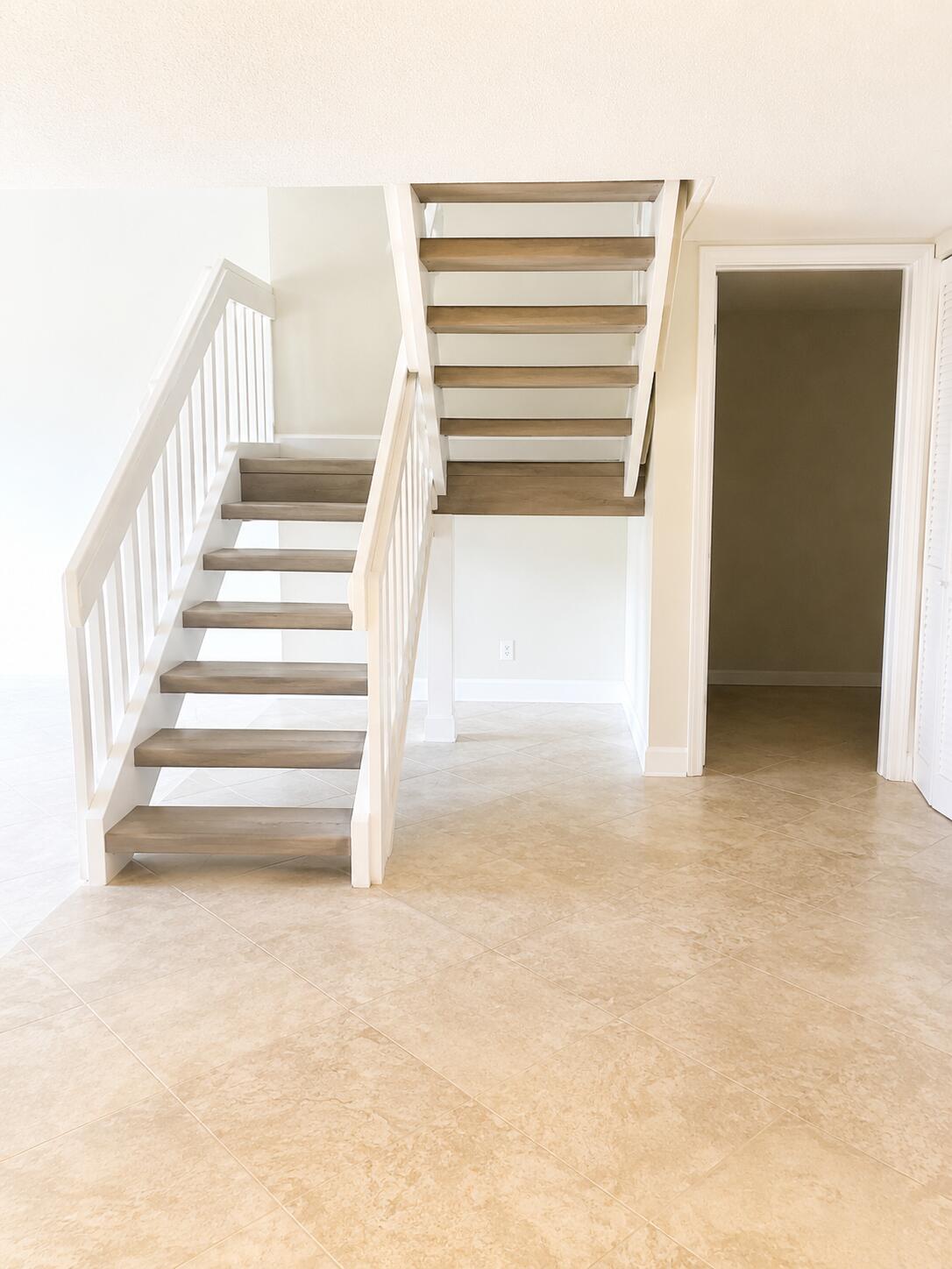 552 E Deer Creek Wildwood Ln, Deerfield Beach FL 33442