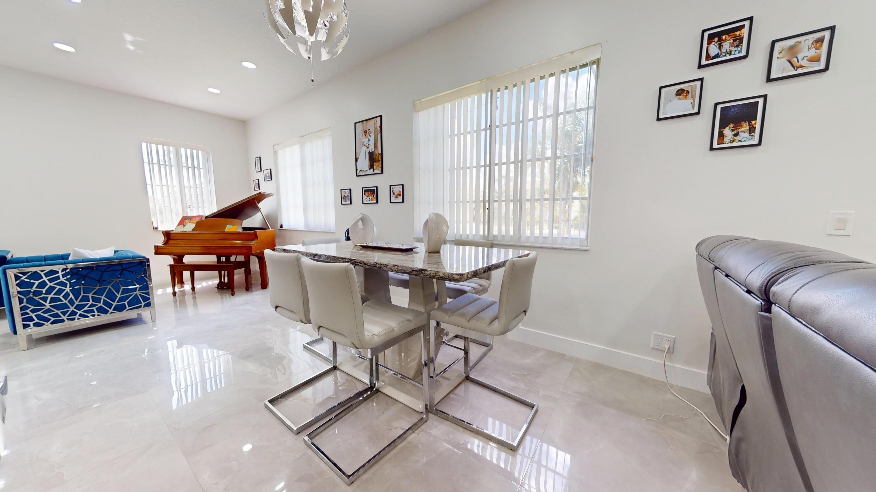8586 White Cay, West Palm Beach FL 33411