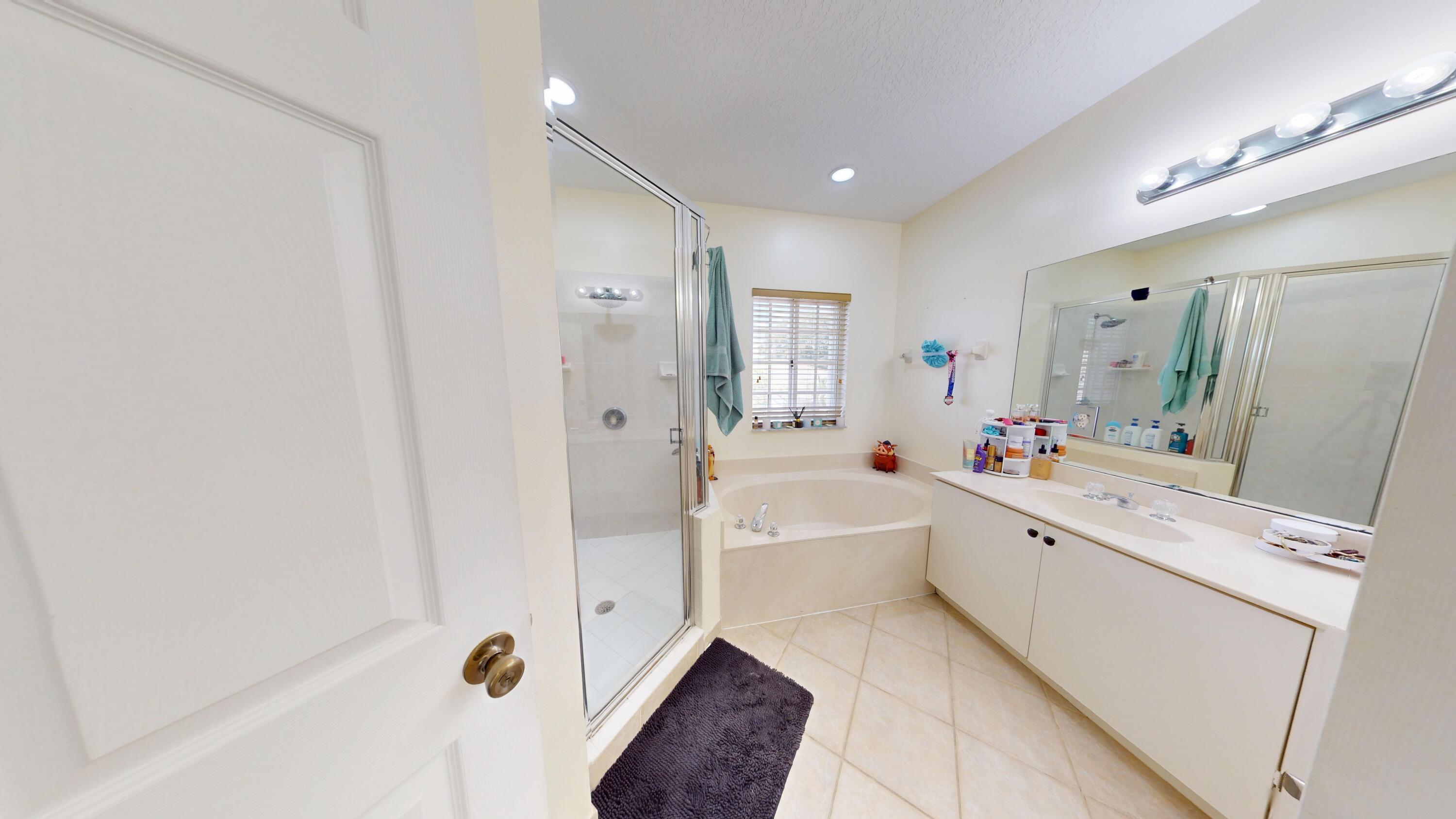 8586 White Cay, West Palm Beach FL 33411