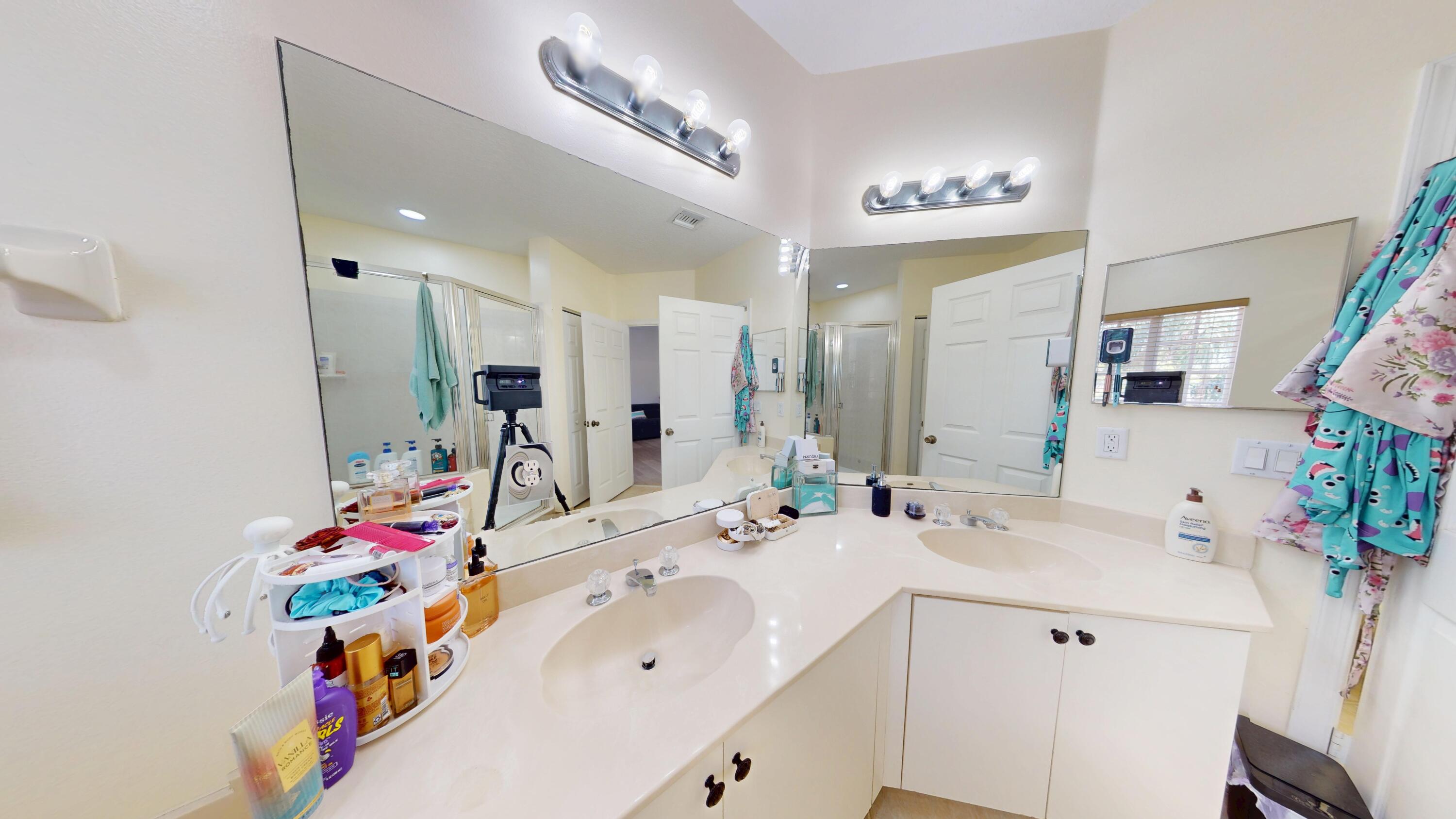 8586 White Cay, West Palm Beach FL 33411