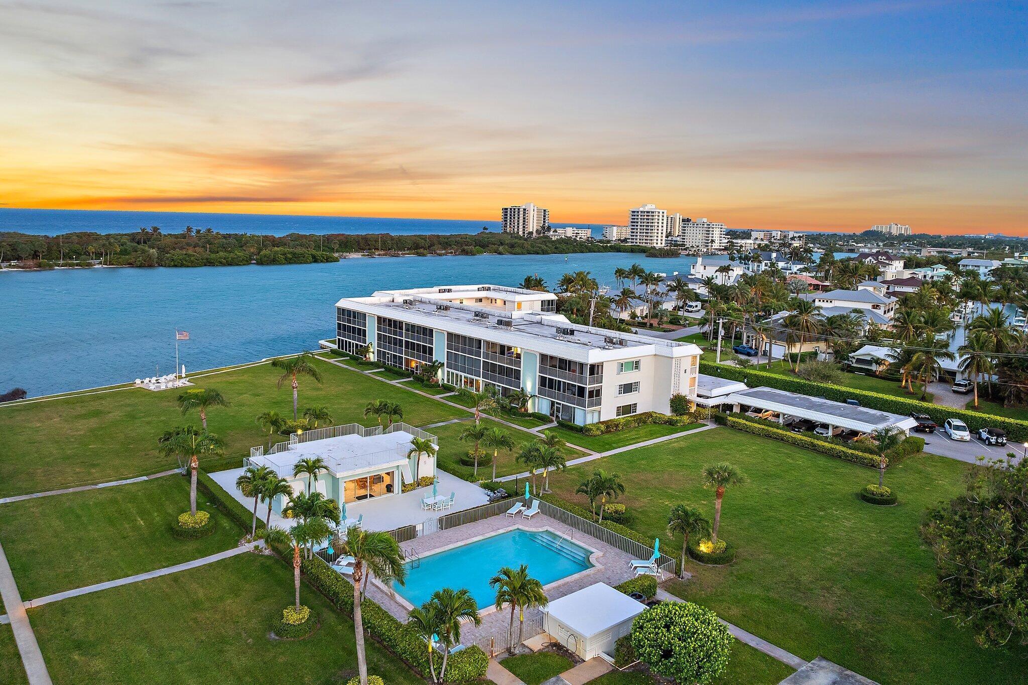 100 Waterway #E305, Tequesta FL 33469