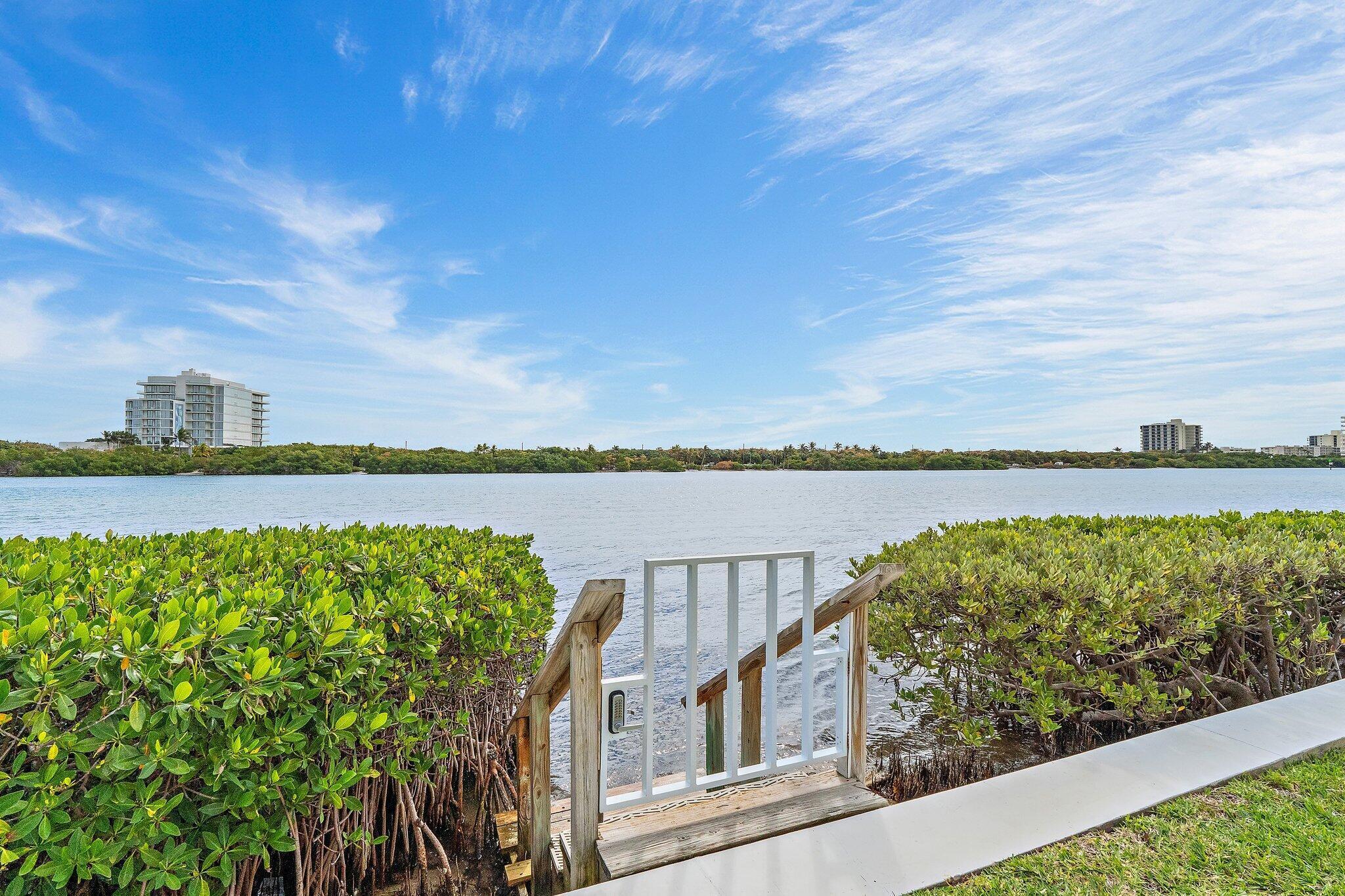 100 Waterway #E305, Tequesta FL 33469