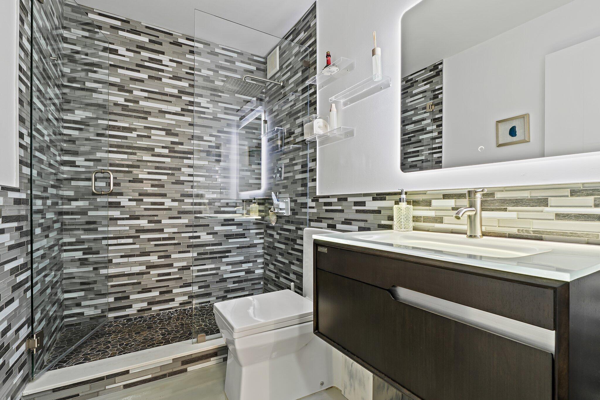 100 Waterway #E305, Tequesta FL 33469
