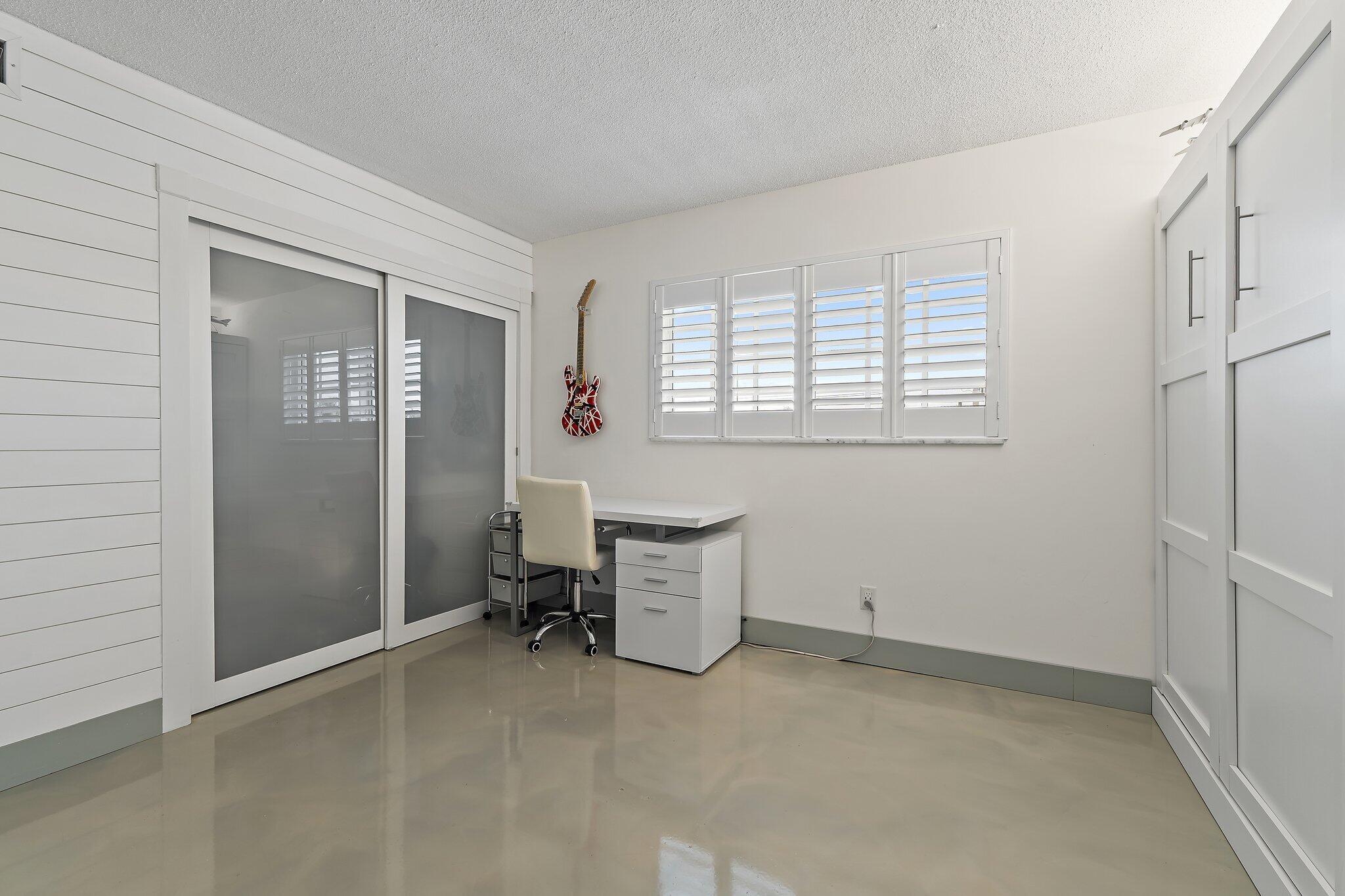 100 Waterway #E305, Tequesta FL 33469