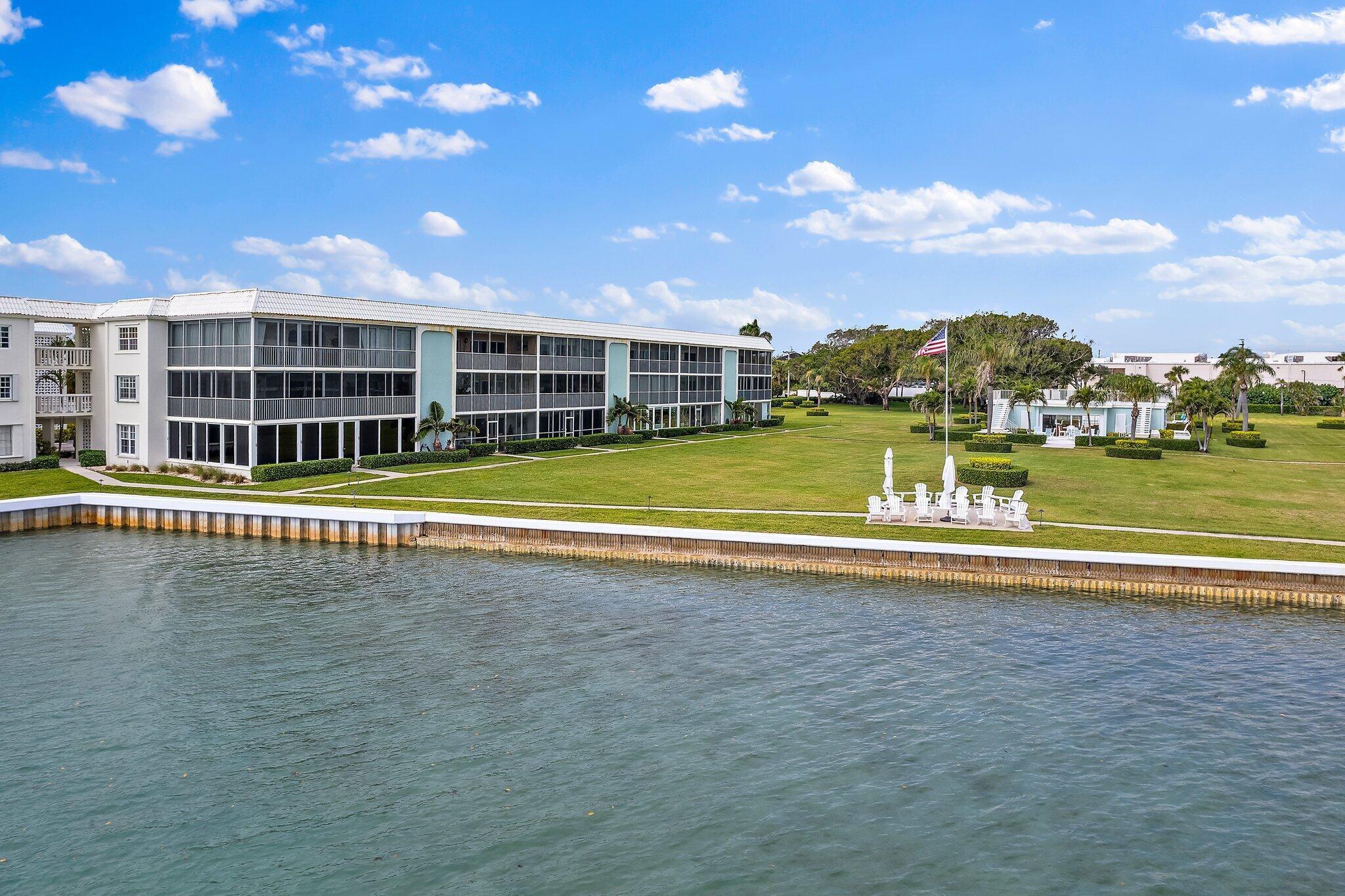 100 Waterway #E305, Tequesta FL 33469
