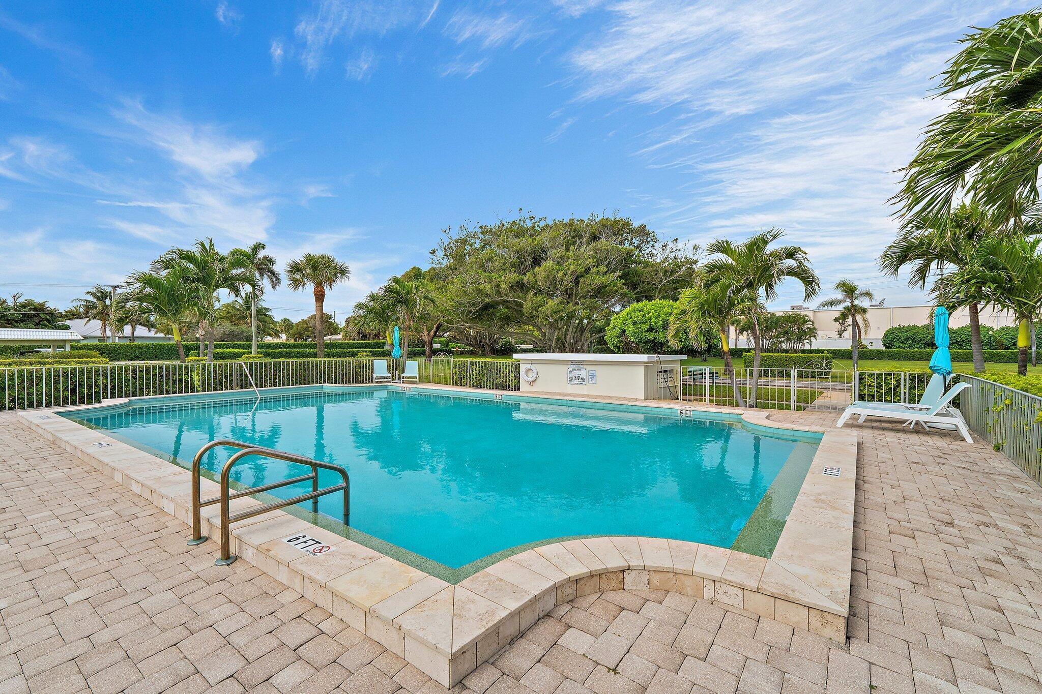 100 Waterway #E305, Tequesta FL 33469