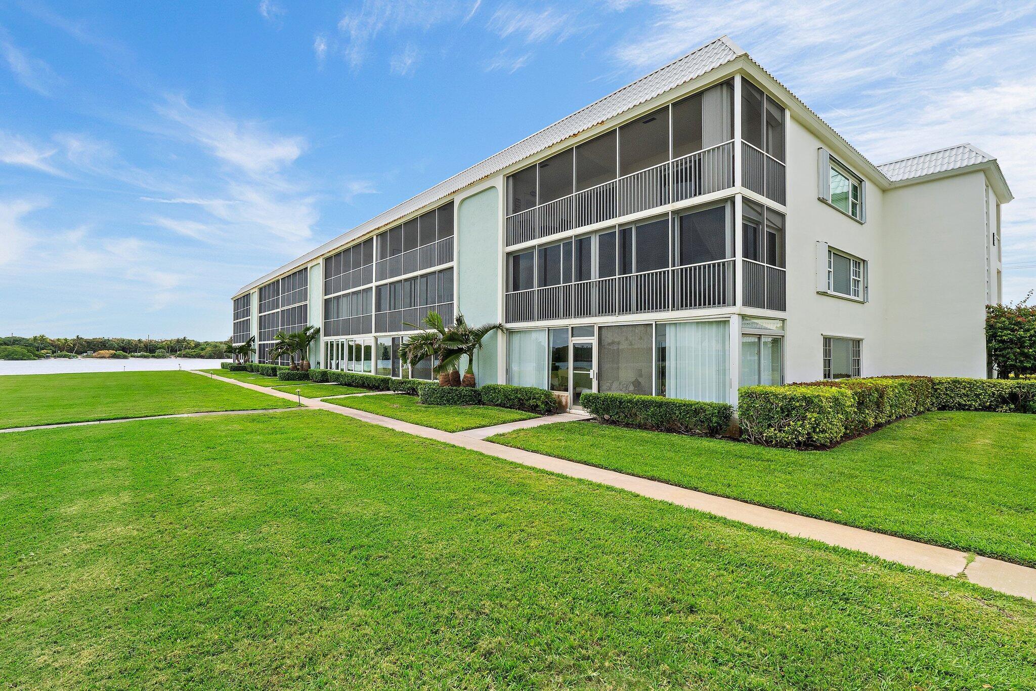 100 Waterway #E305, Tequesta FL 33469