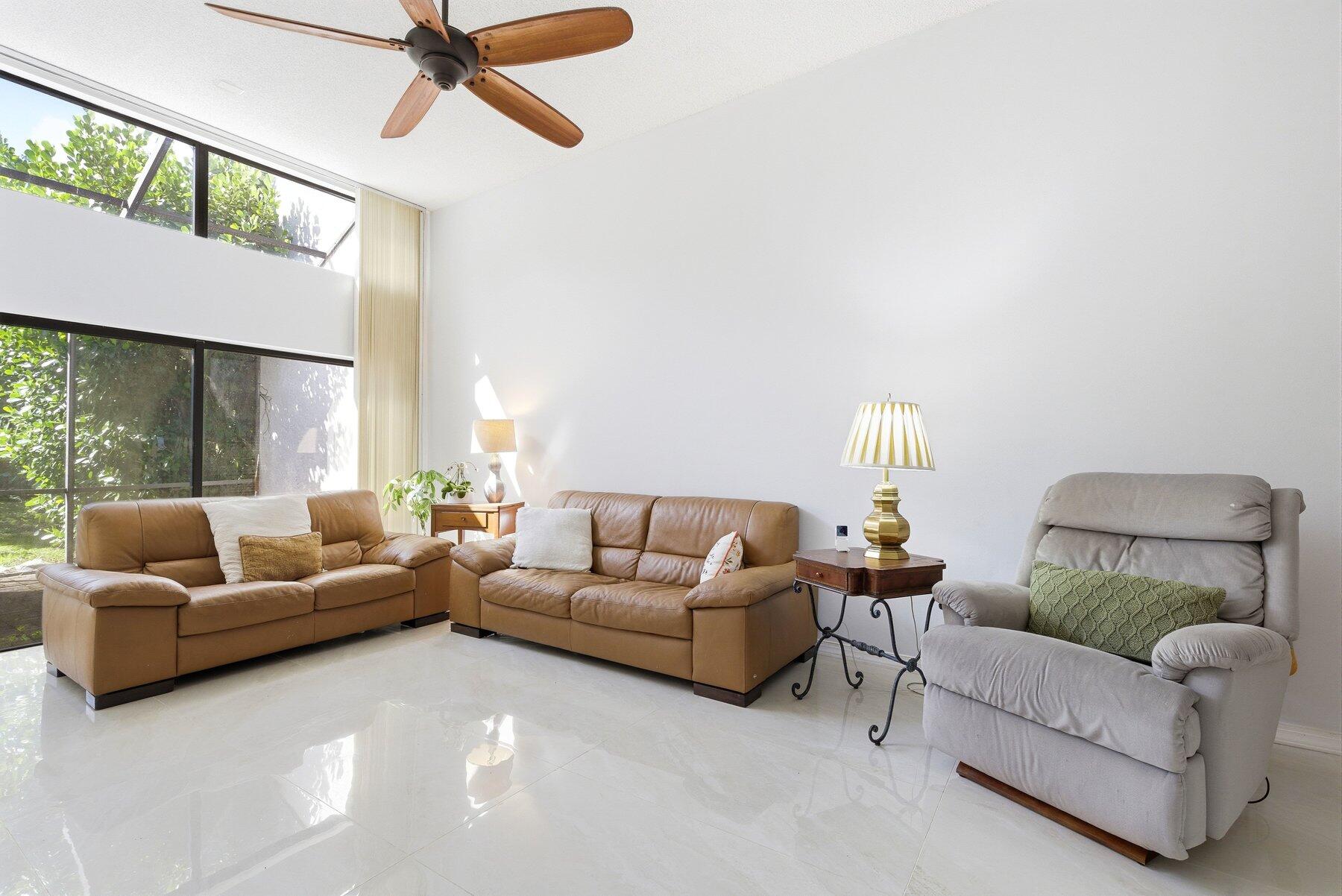 6670 Canary Palm #Unit 16, Boca Raton FL 33433