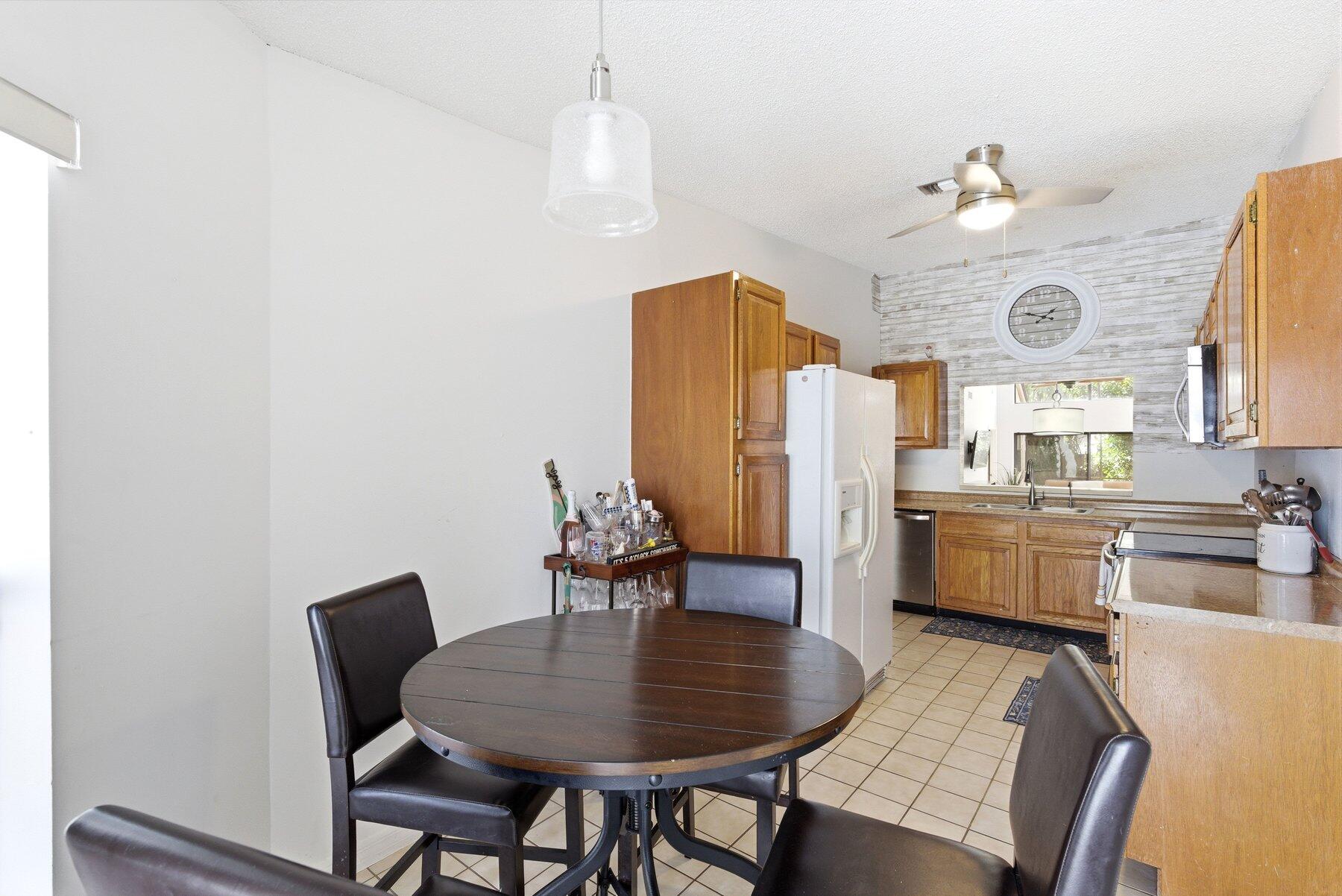 6670 Canary Palm #Unit 16, Boca Raton FL 33433