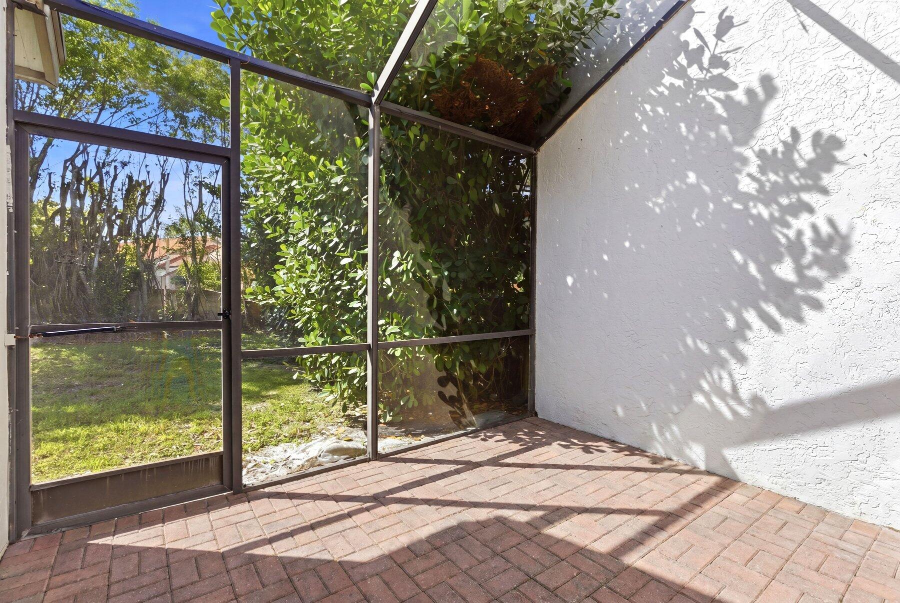 6670 Canary Palm #Unit 16, Boca Raton FL 33433