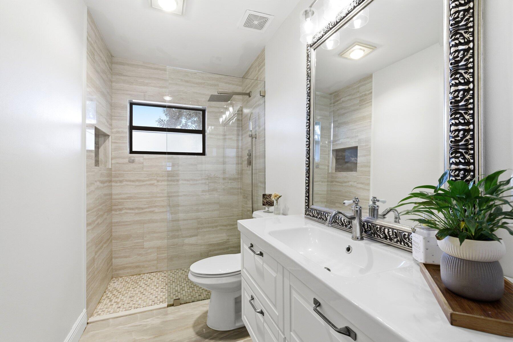 6670 Canary Palm #Unit 16, Boca Raton FL 33433