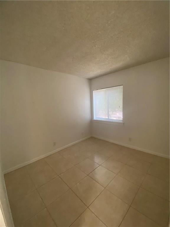 191 Wimbledon Lake, Plantation FL 33324