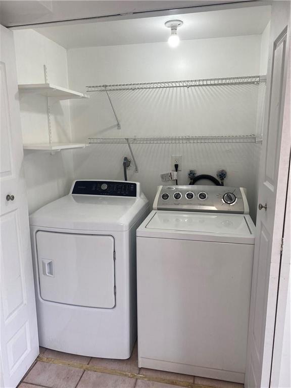 191 Wimbledon Lake, Plantation FL 33324