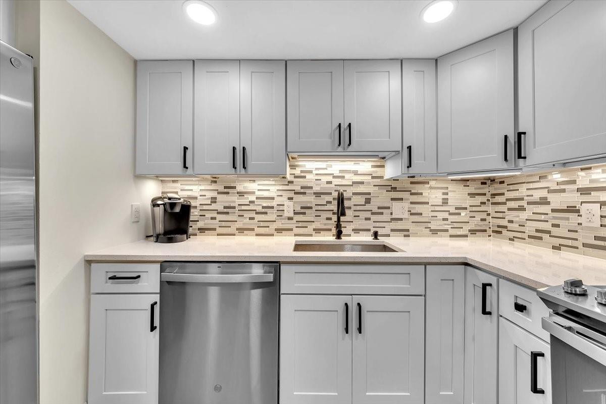 3909 N Ocean #210, Fort Lauderdale FL 33308