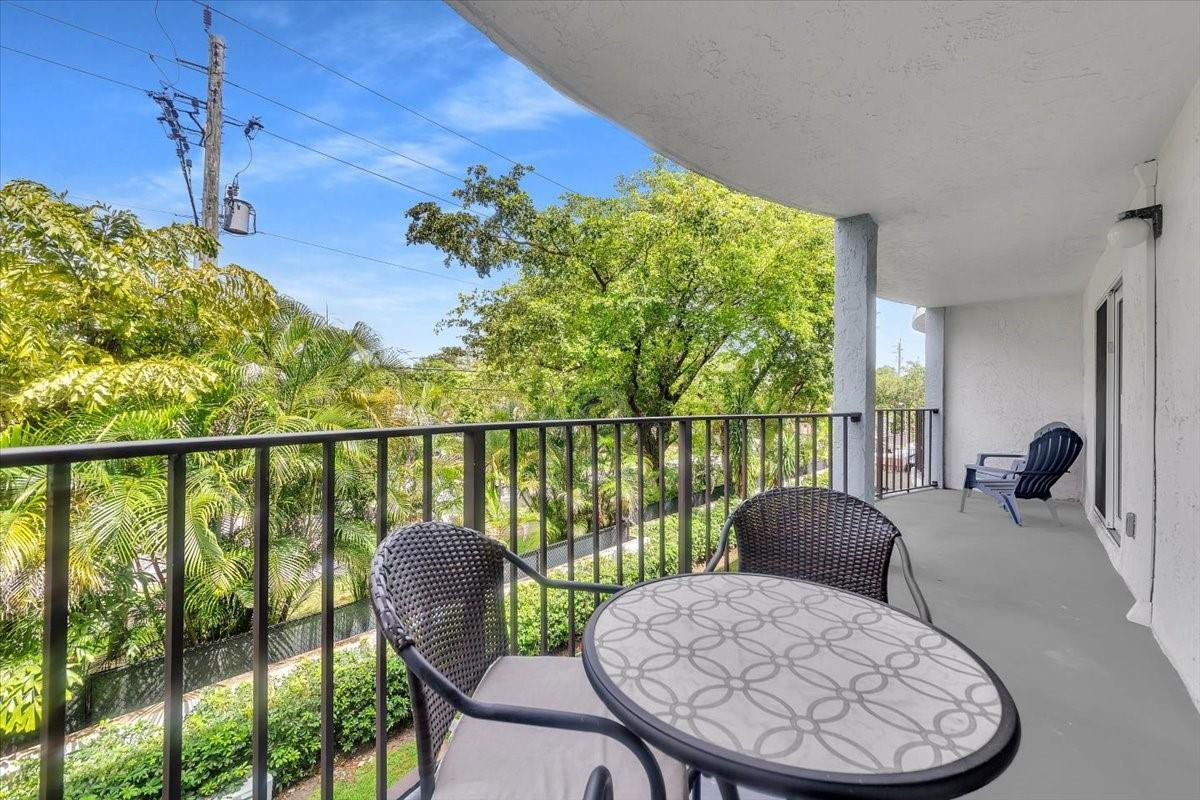 3909 N Ocean #210, Fort Lauderdale FL 33308