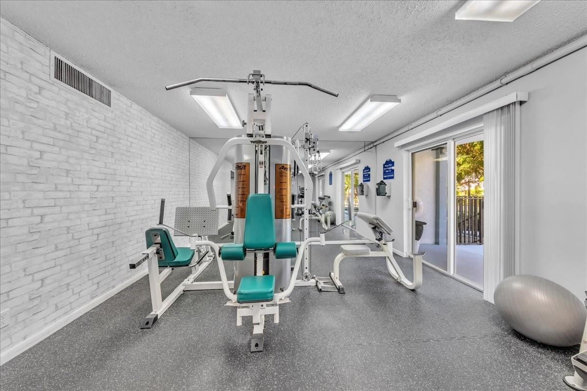 3909 N Ocean #210, Fort Lauderdale FL 33308