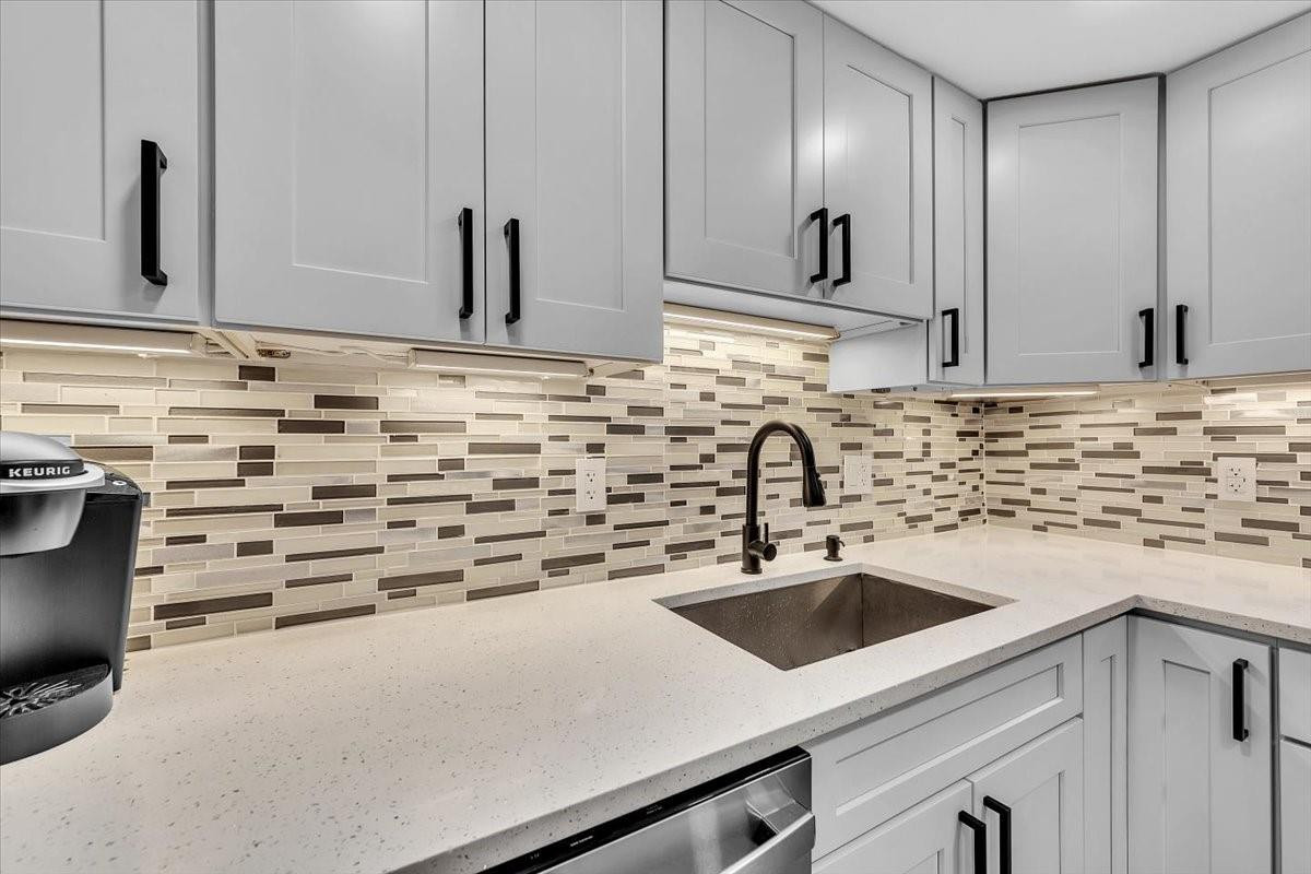 3909 N Ocean #210, Fort Lauderdale FL 33308