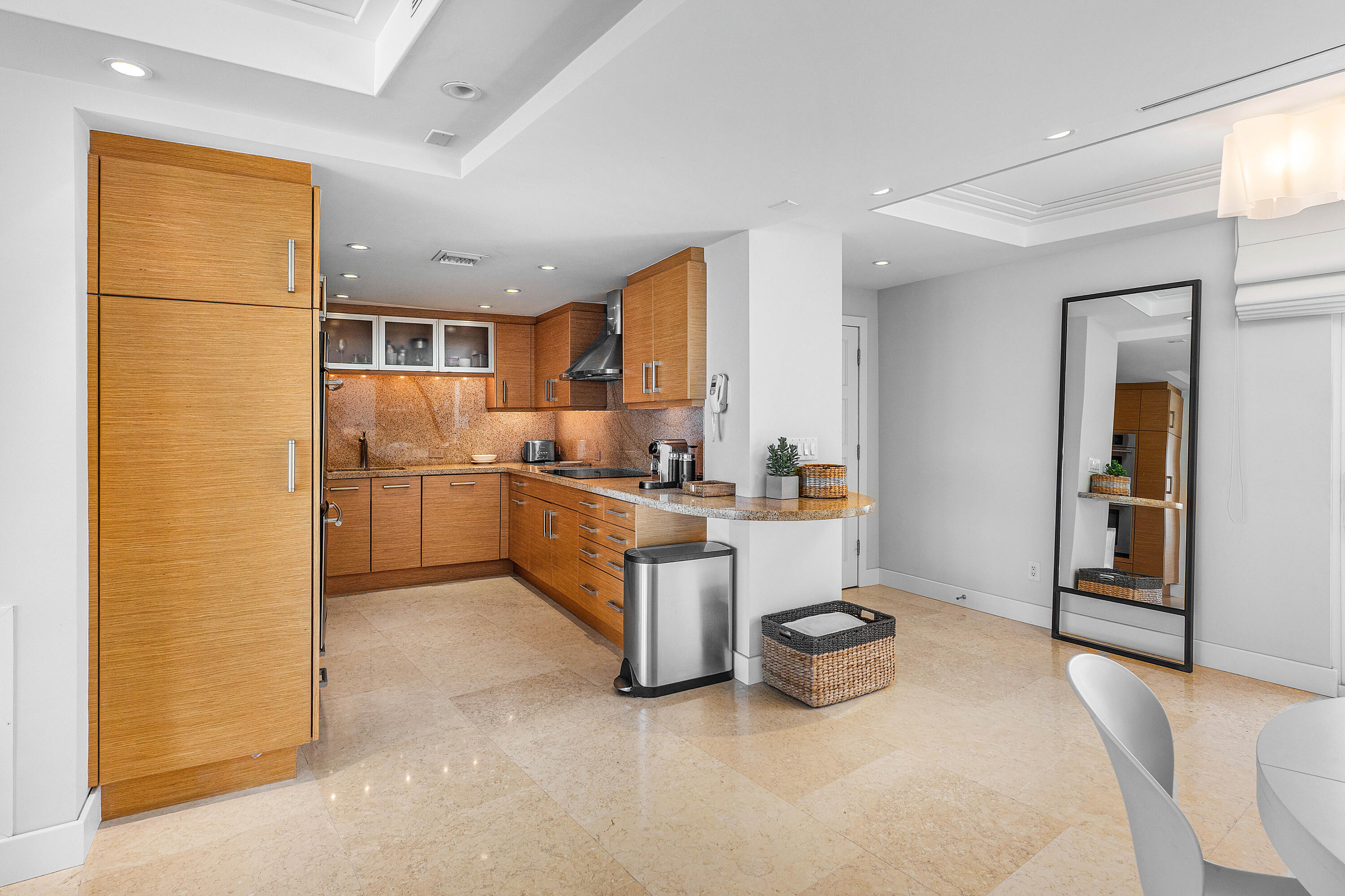 2780 S Ocean #401, Palm Beach FL 33480