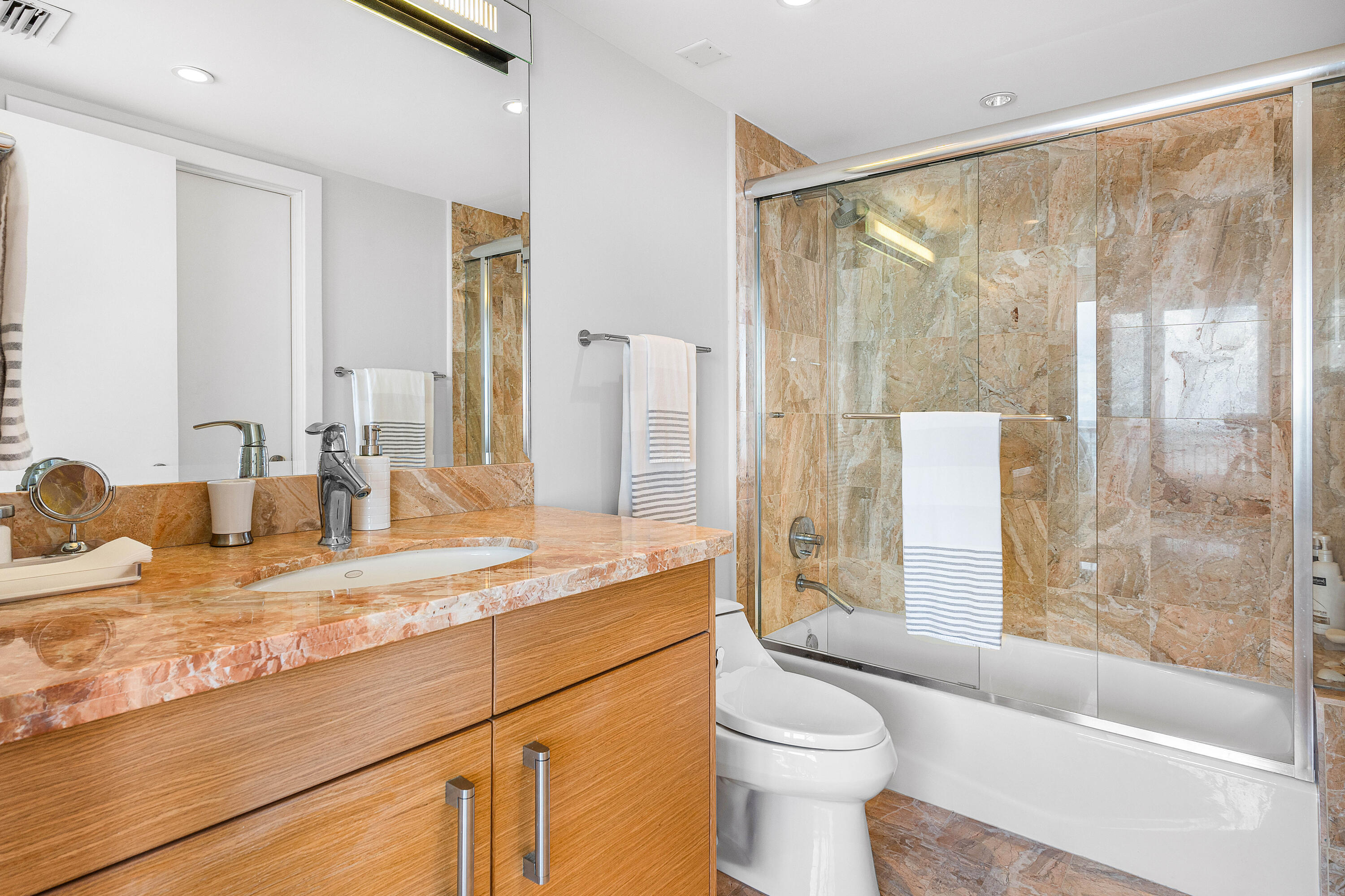 2780 S Ocean #401, Palm Beach FL 33480