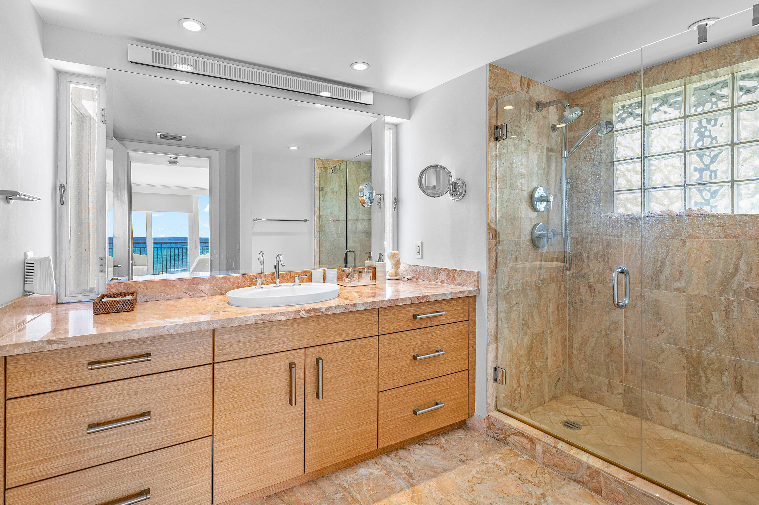 2780 S Ocean #401, Palm Beach FL 33480