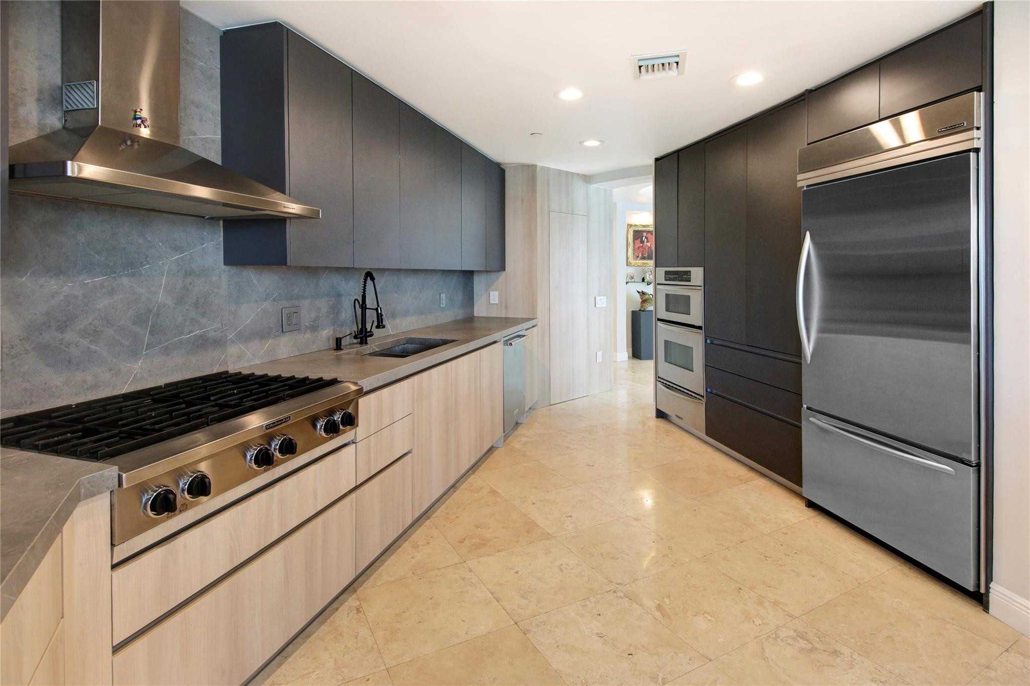 301 Hendricks #7, Fort Lauderdale FL 33301