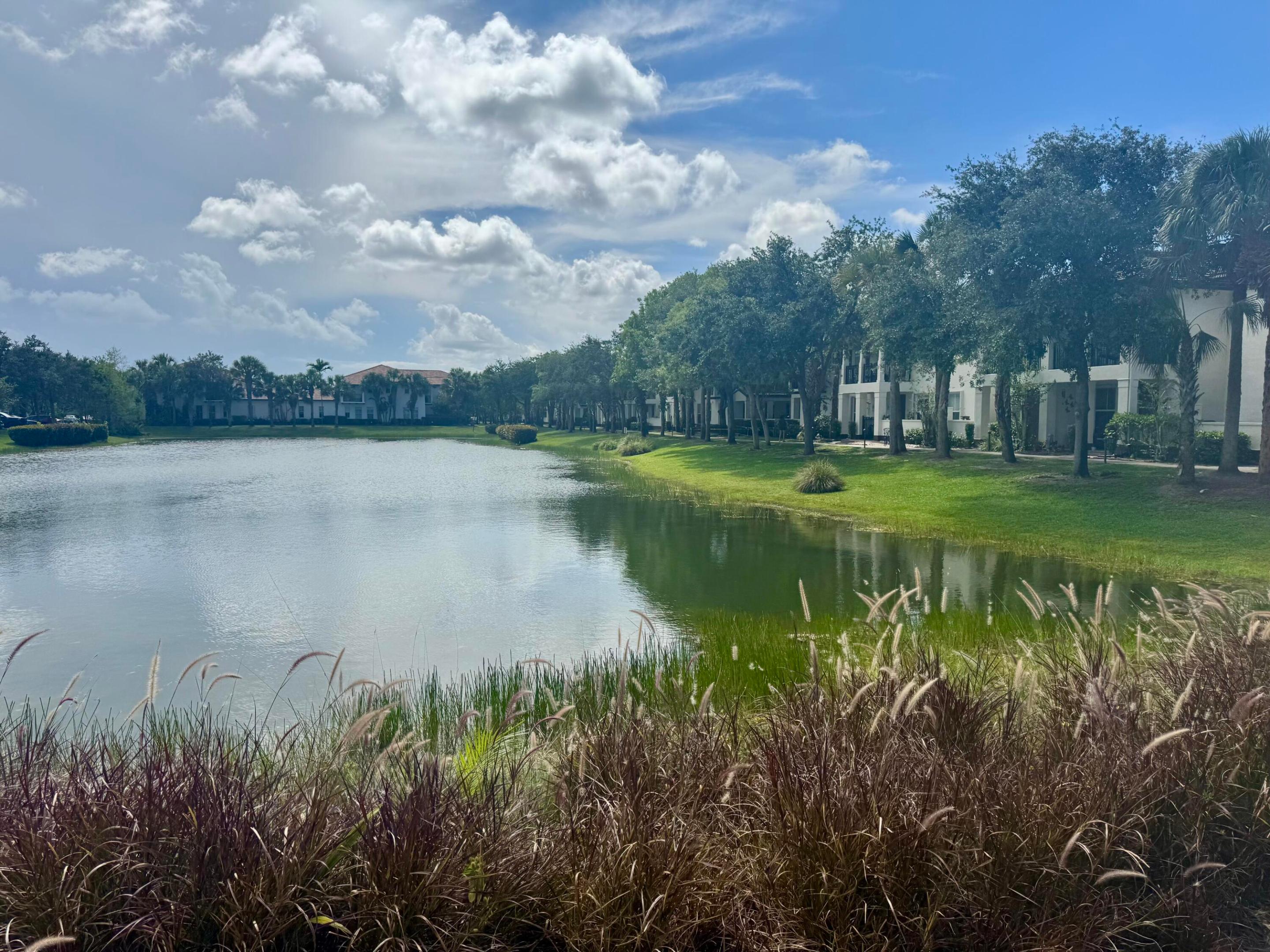 4680 Mimosa #805, Coconut Creek FL 33073