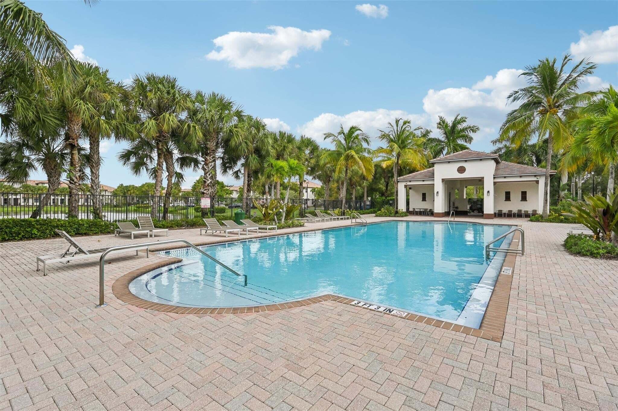 4680 Mimosa #805, Coconut Creek FL 33073