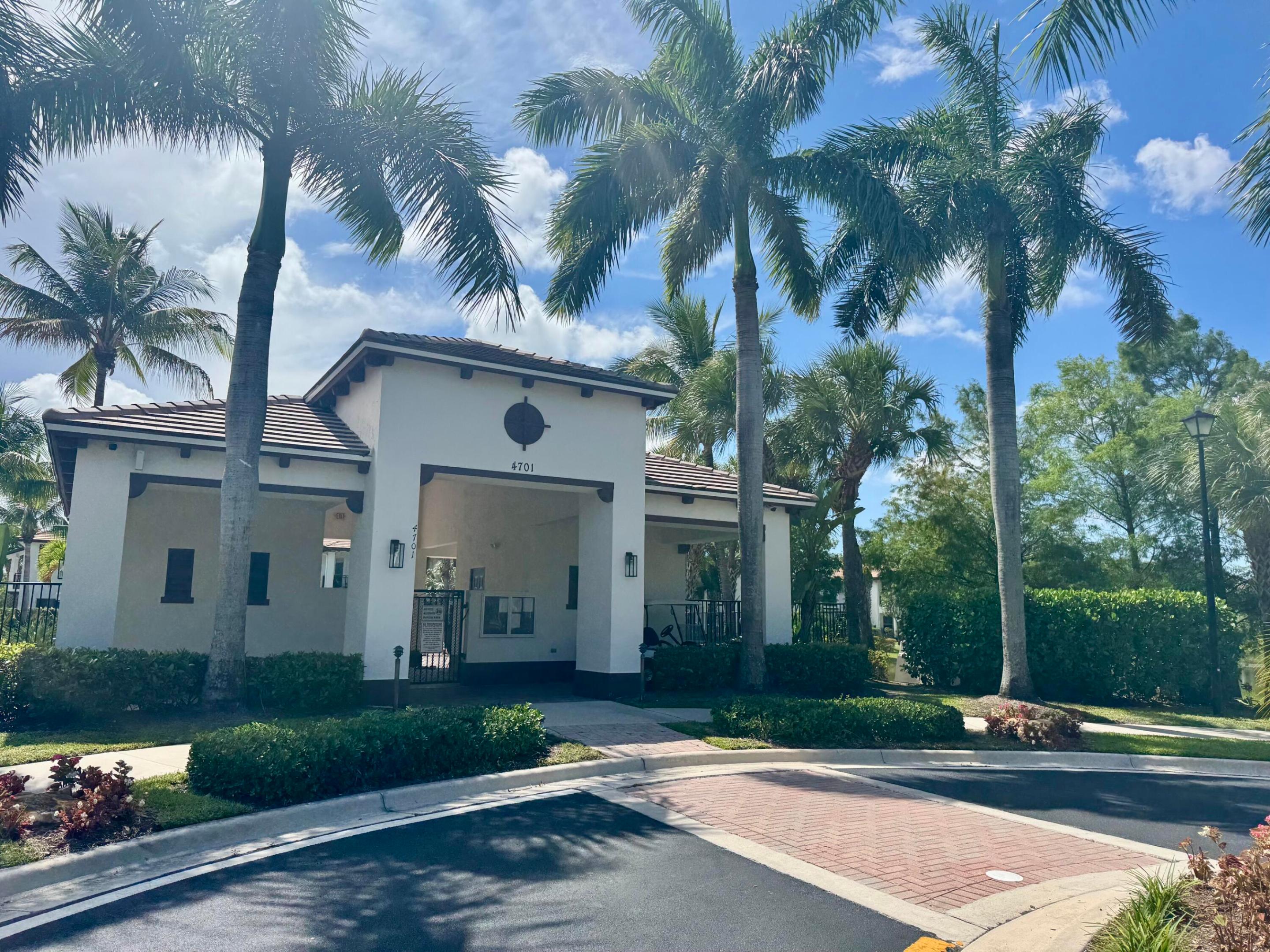 4680 Mimosa #805, Coconut Creek FL 33073