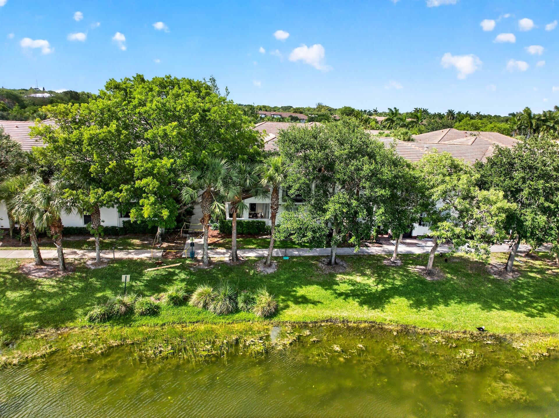 4680 Mimosa #805, Coconut Creek FL 33073