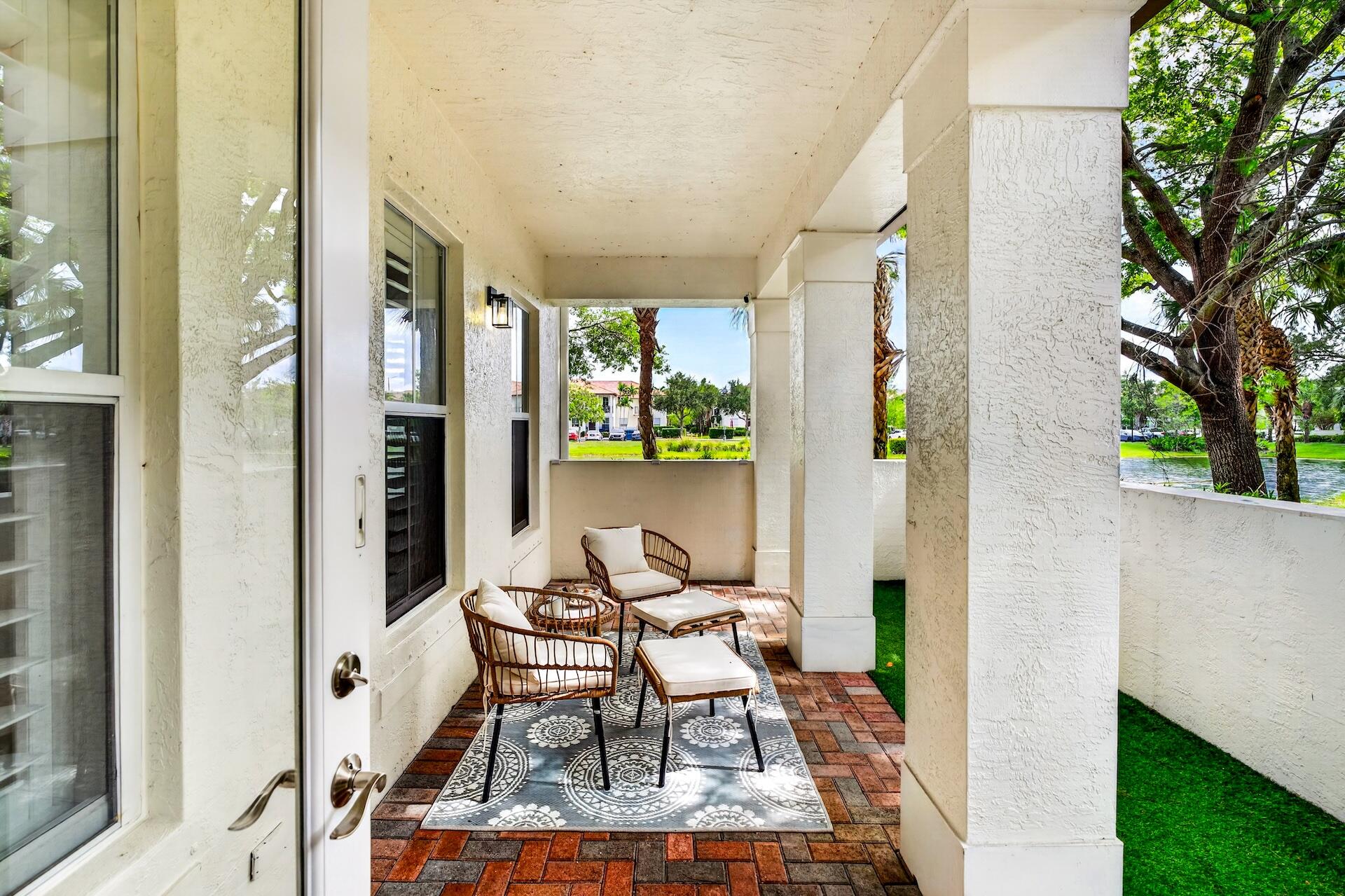 4680 Mimosa #805, Coconut Creek FL 33073