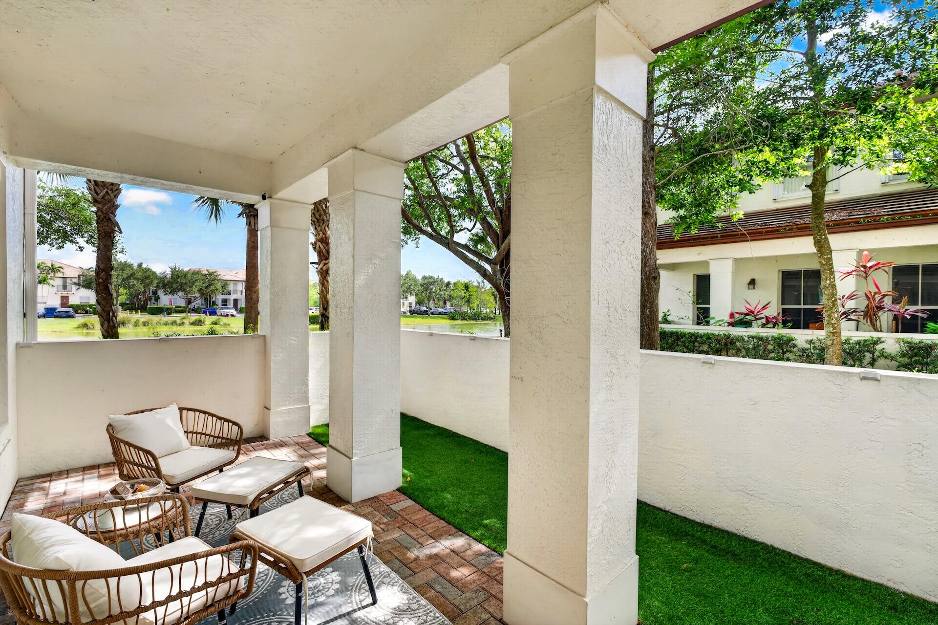 4680 Mimosa #805, Coconut Creek FL 33073