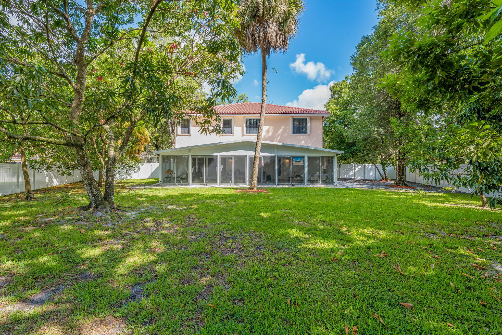 5304 NW 66th, Lauderhill FL 33319