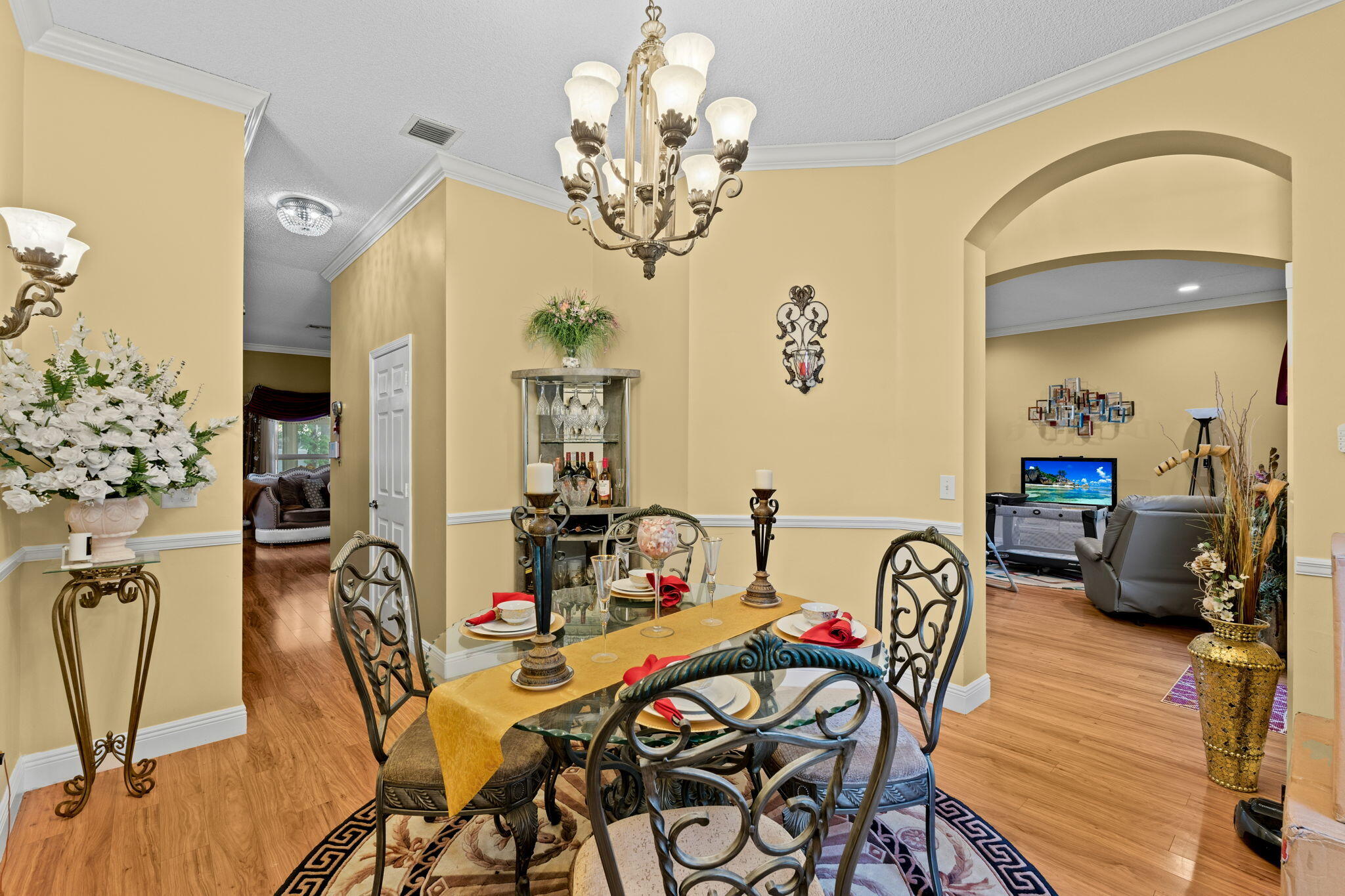 5304 NW 66th, Lauderhill FL 33319