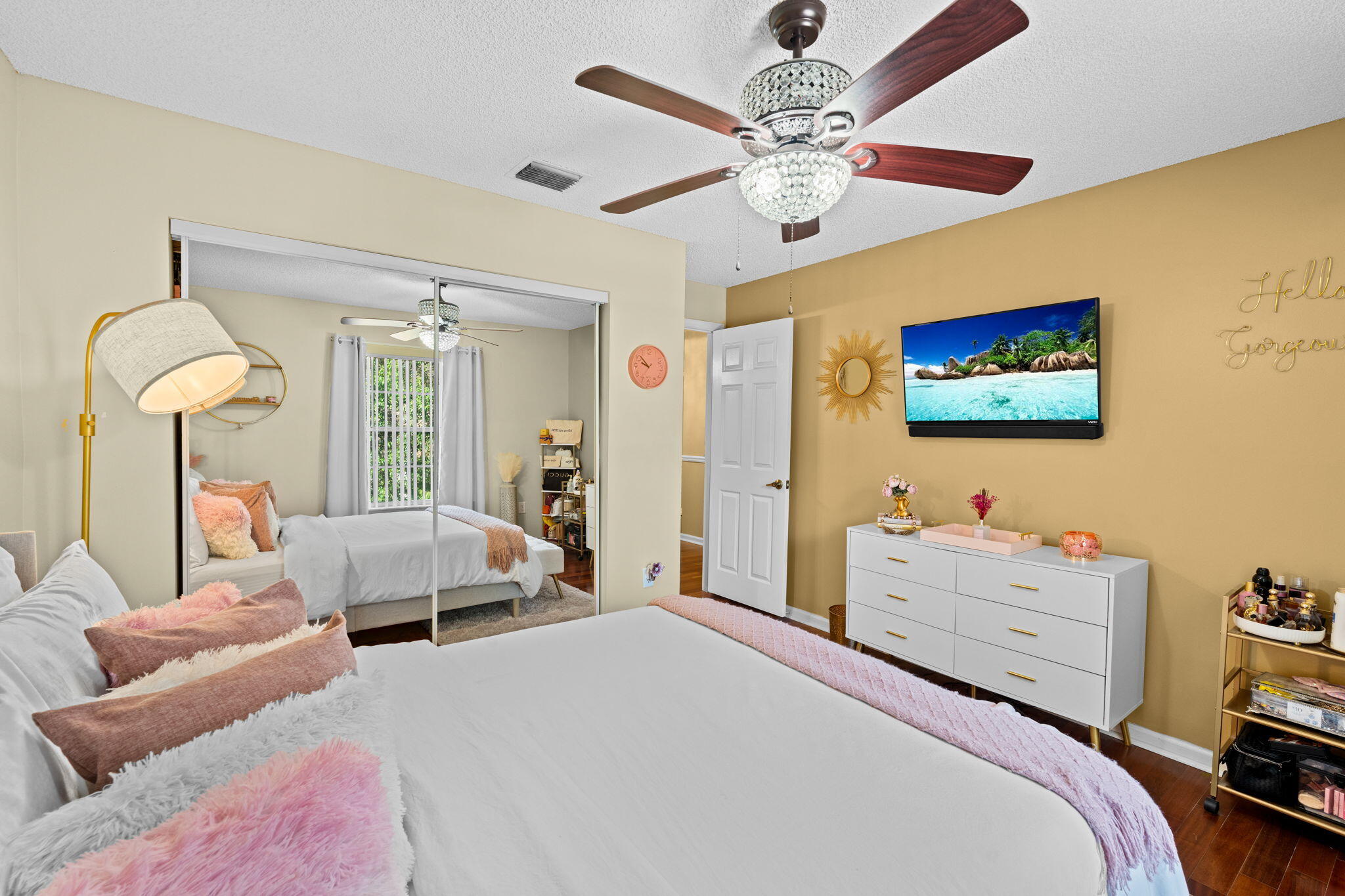 5304 NW 66th, Lauderhill FL 33319