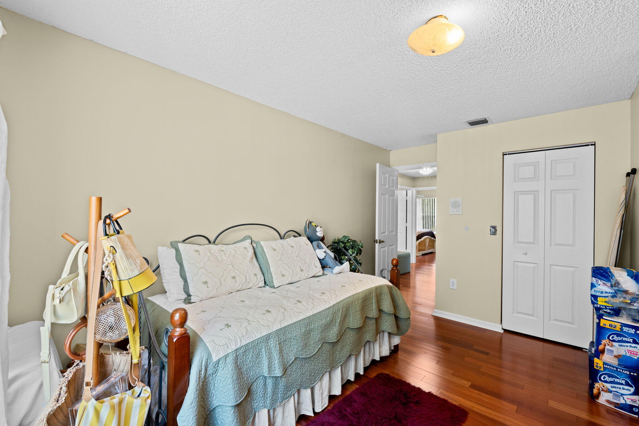 5304 NW 66th, Lauderhill FL 33319