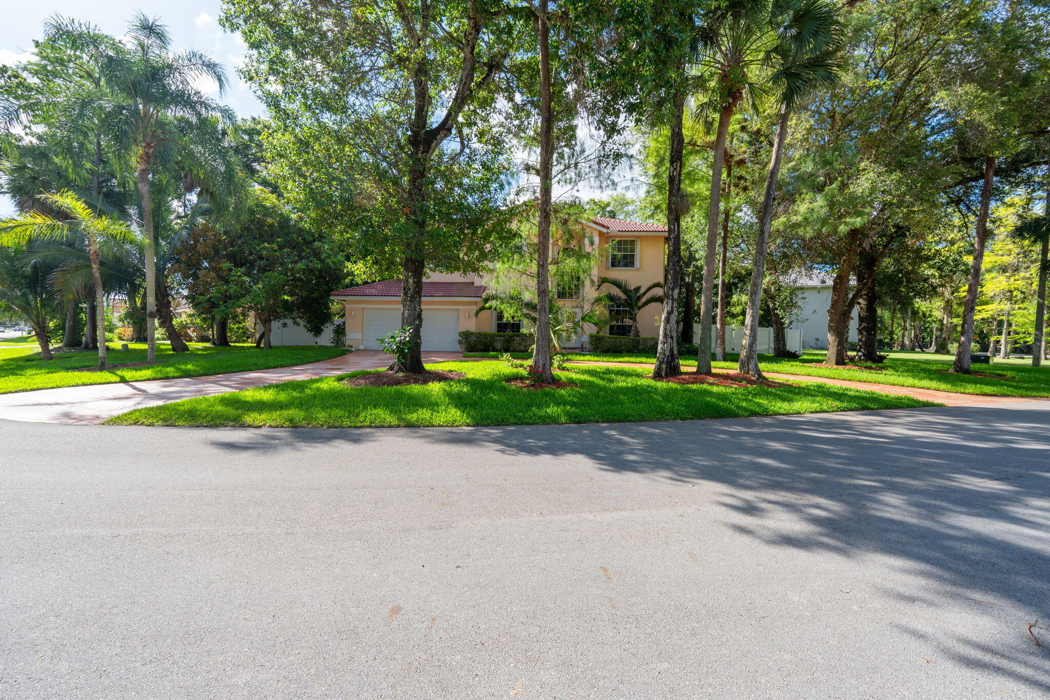 5304 NW 66th, Lauderhill FL 33319