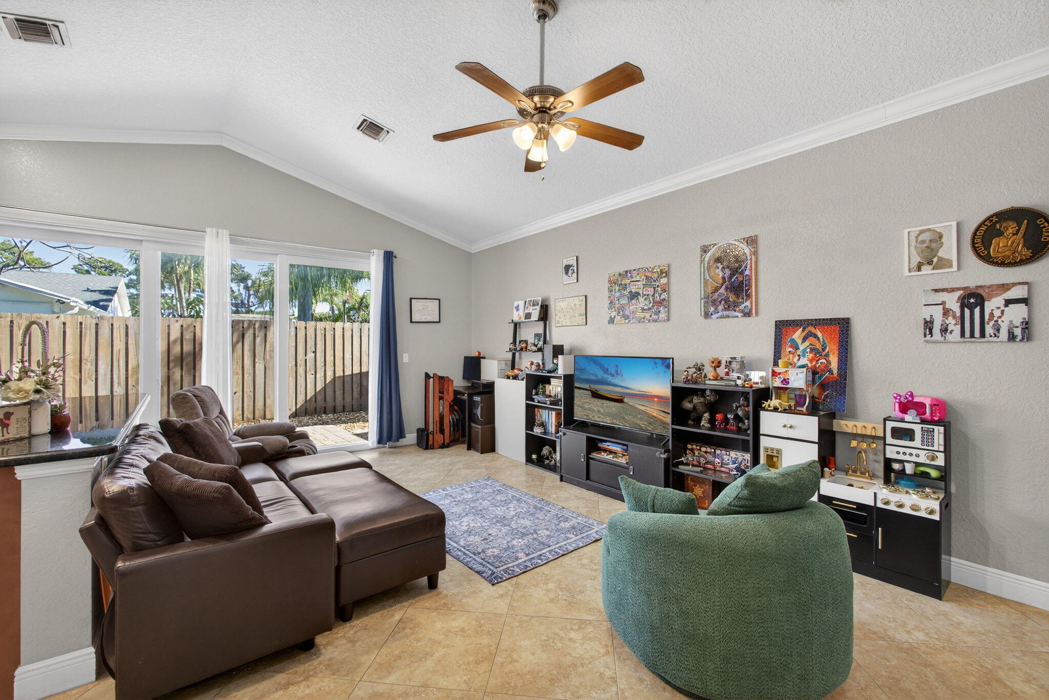 3125 Shelby, Palm Springs FL 33461