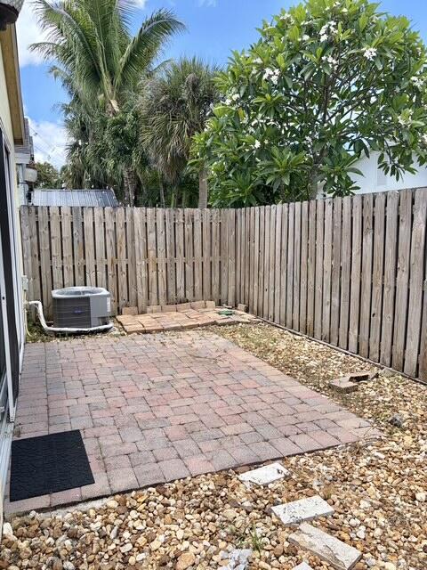 3125 Shelby, Palm Springs FL 33461