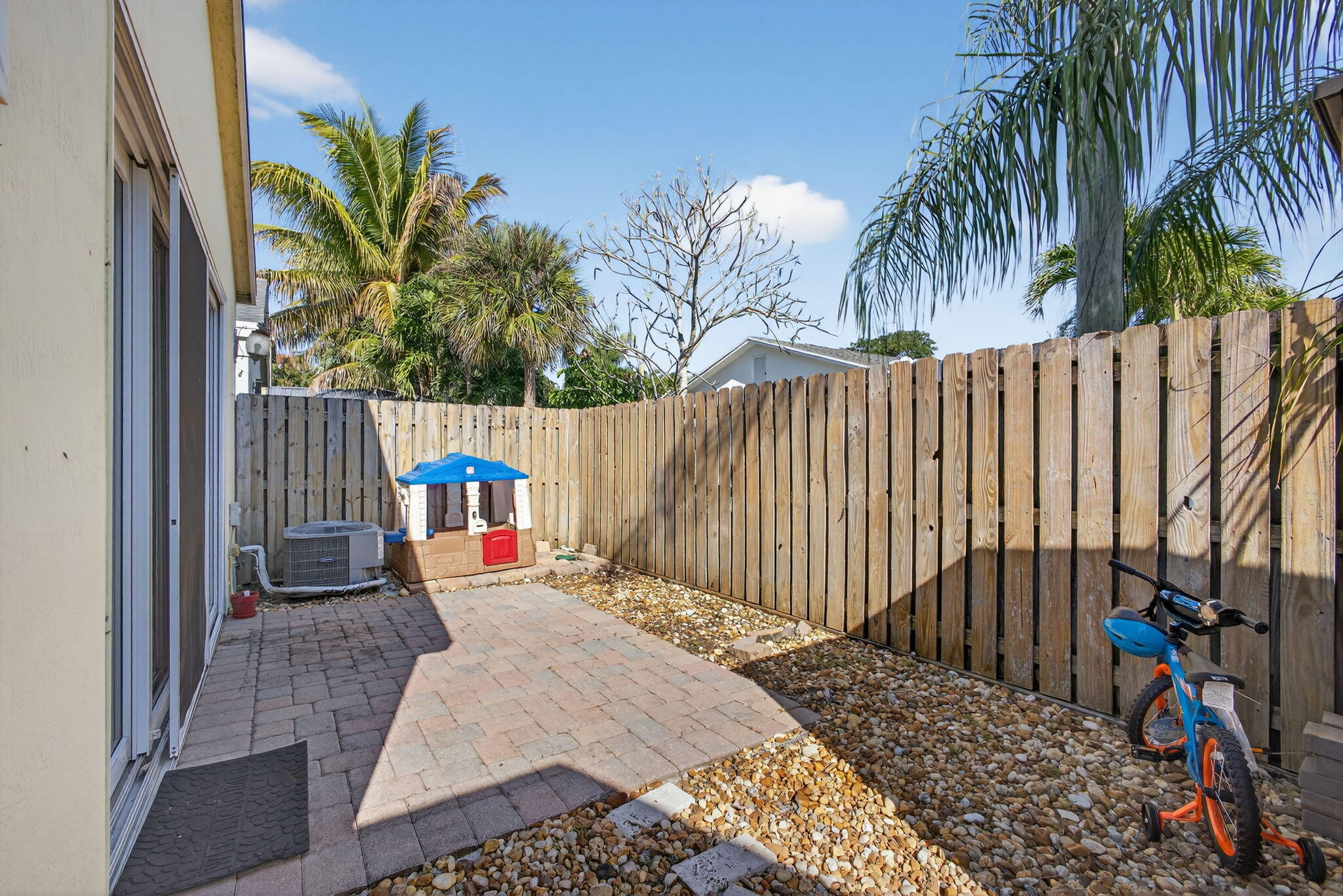 3125 Shelby, Palm Springs FL 33461